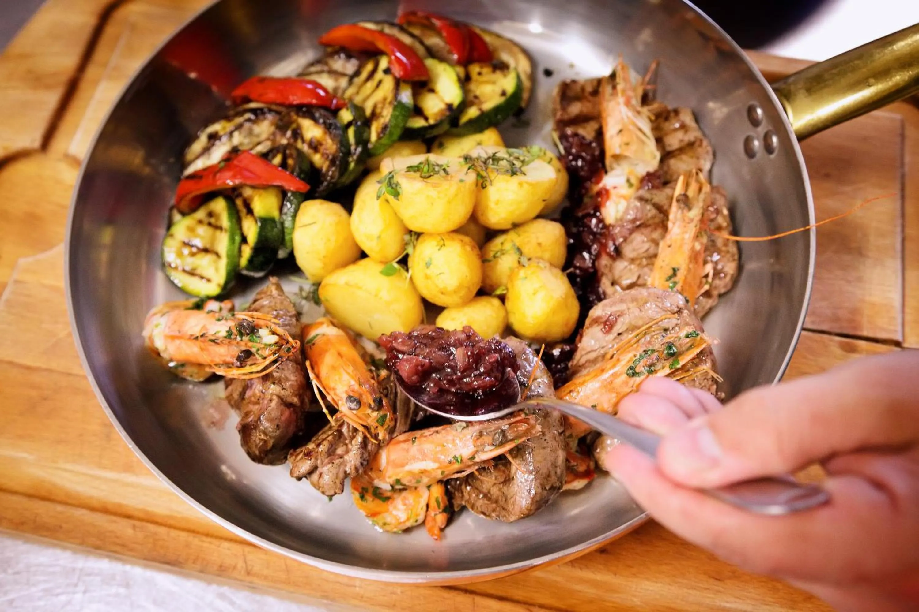 Kitchen or kitchenette in Hotel Na Błoniach