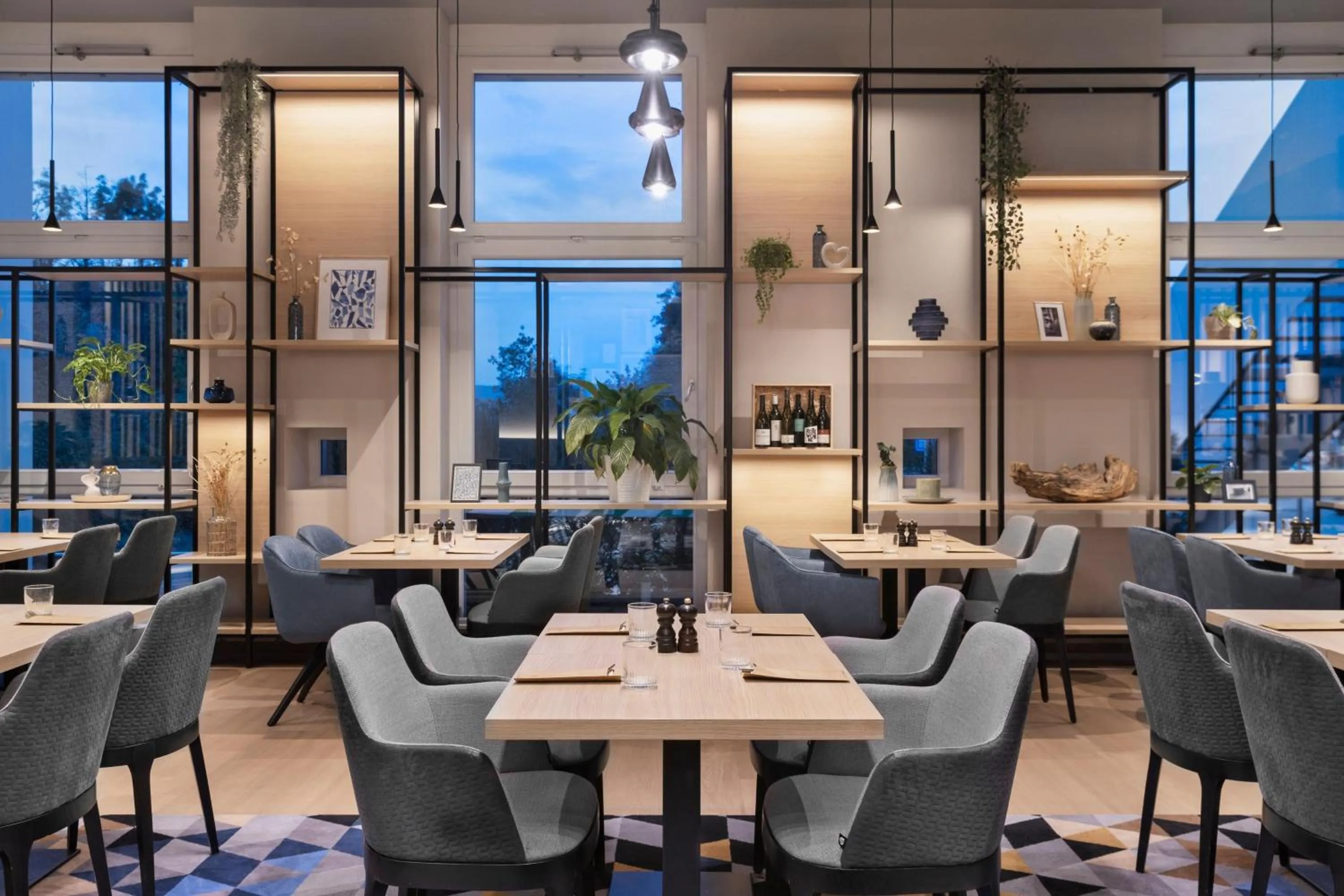 Lounge or bar in Courtyard by Marriott Basel