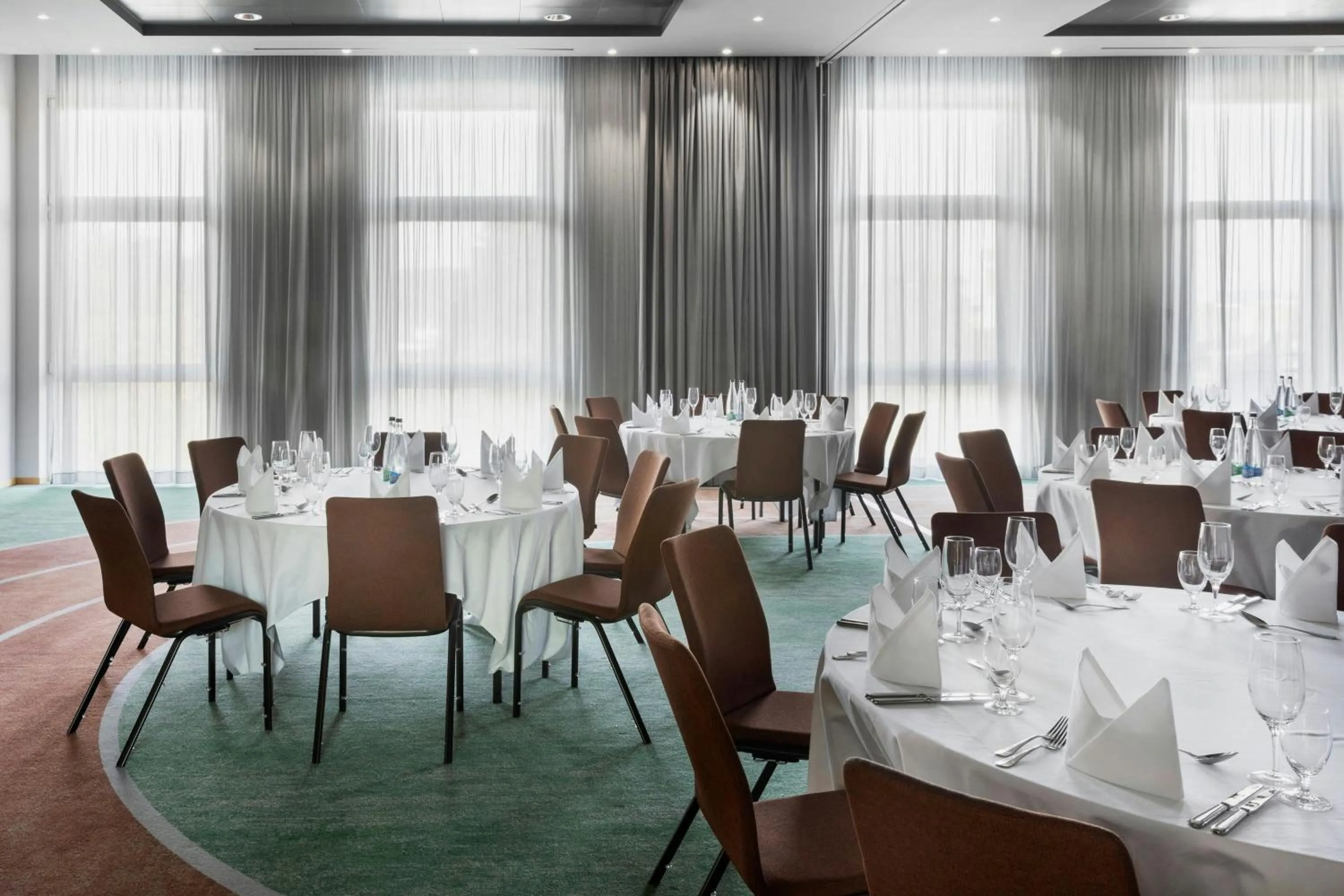 Meeting/conference room in Courtyard by Marriott Basel