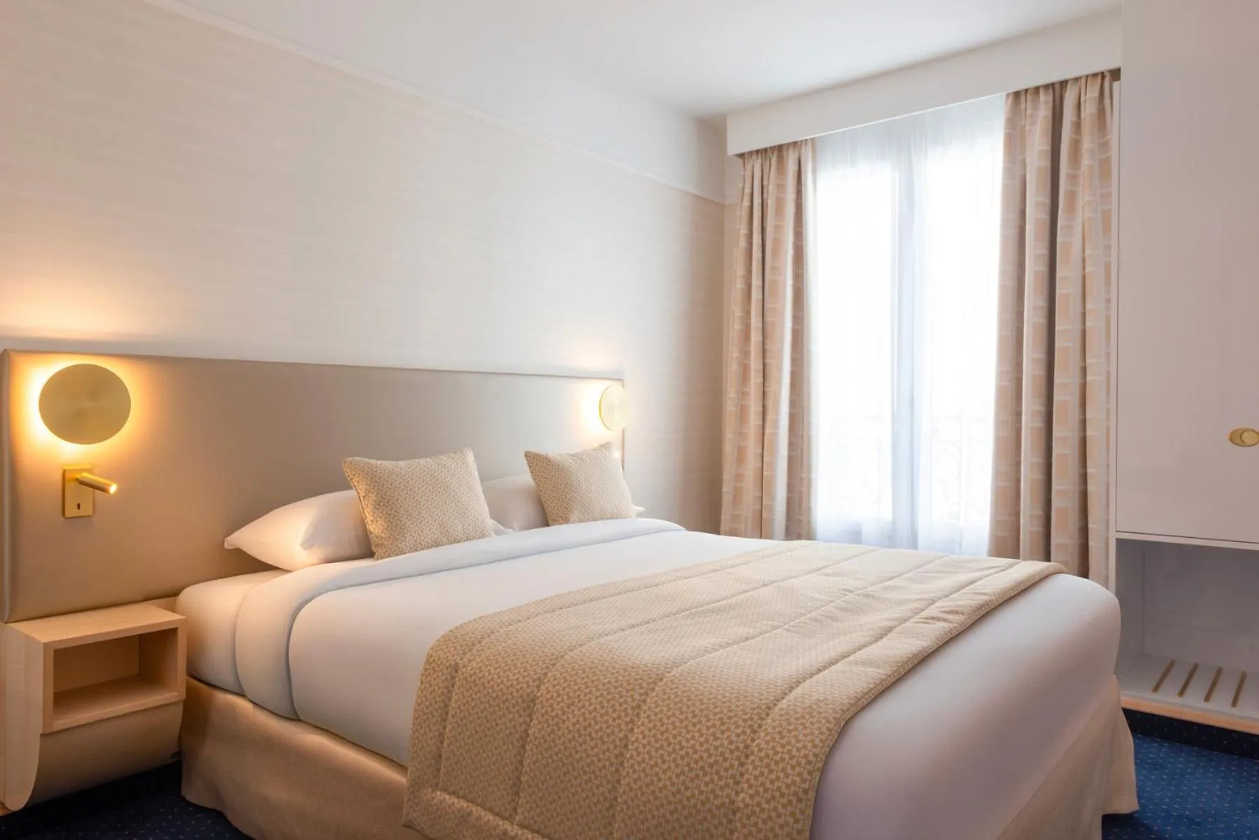 Bed in Atlantic Hotel