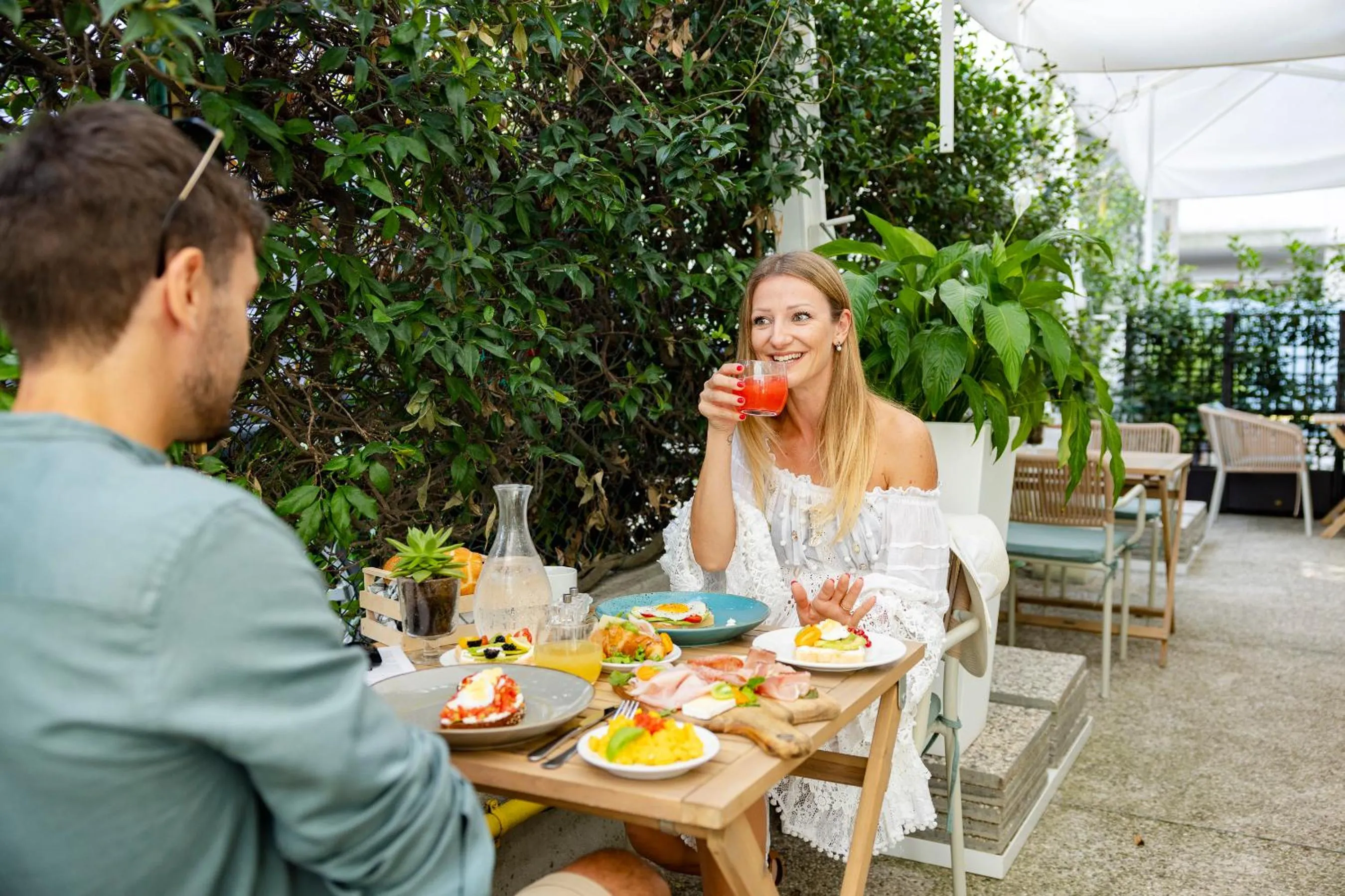 Breakfast in Hotel Bahia