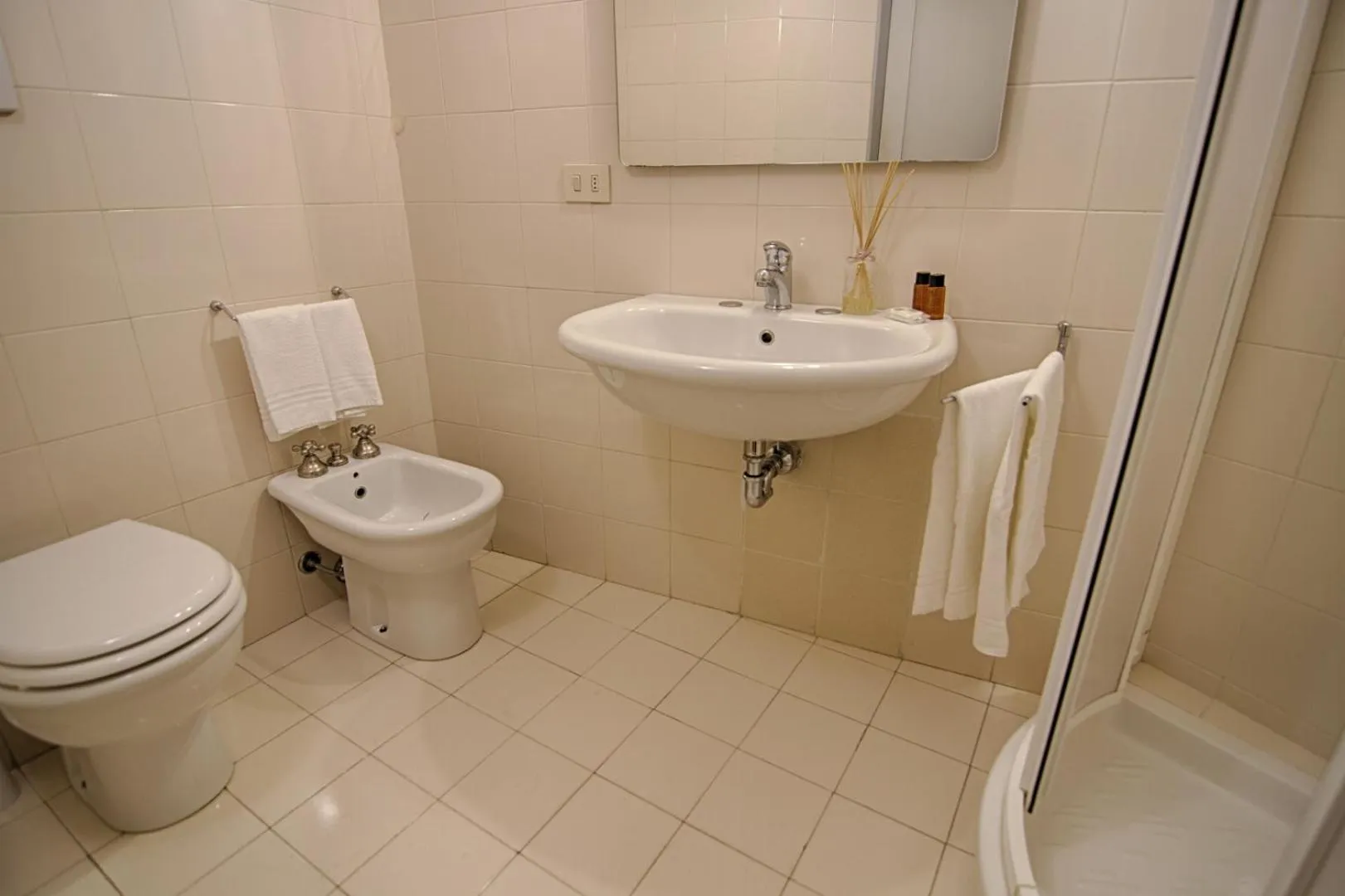 Bathroom in Rinidia - Siena Centro