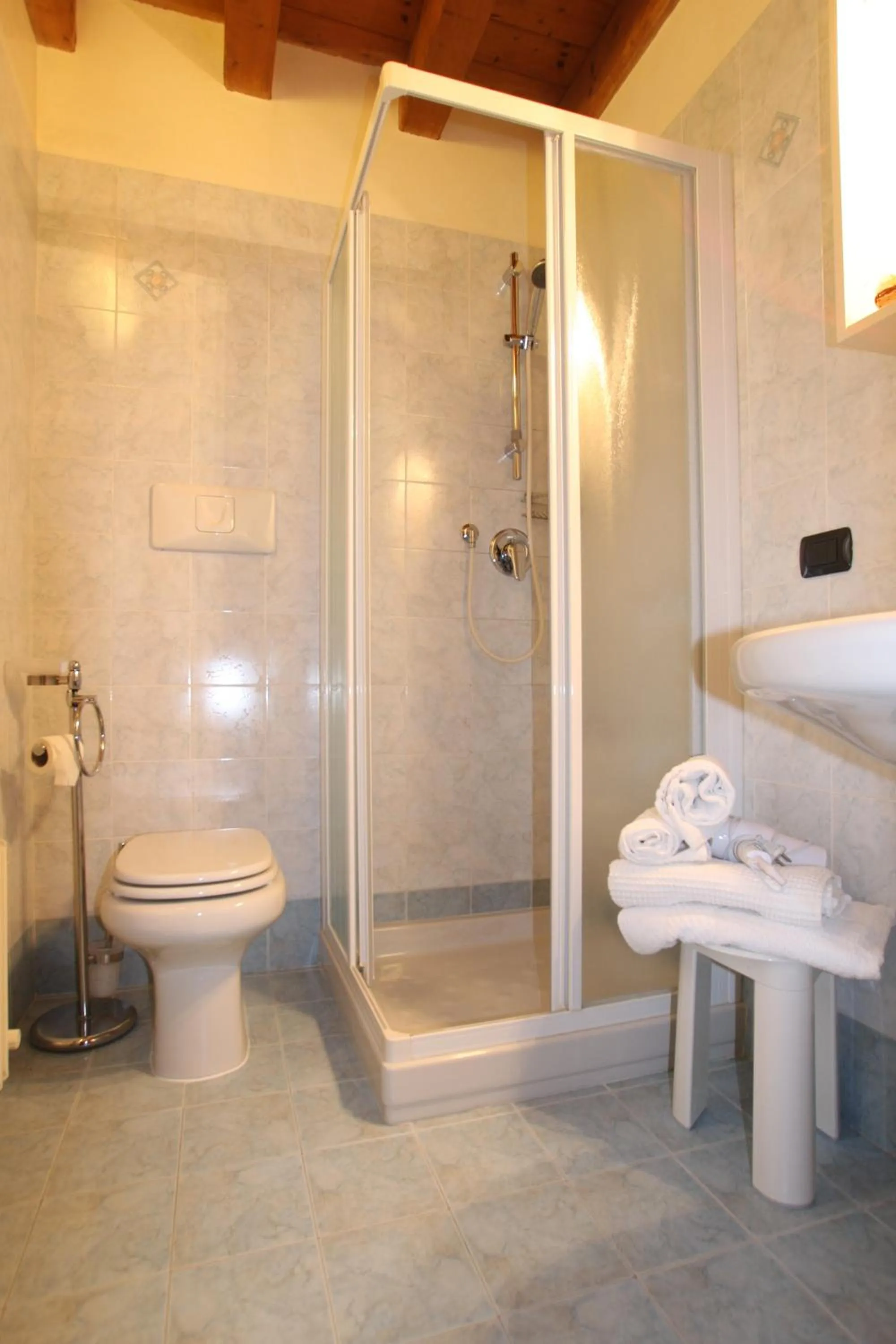 Shower in Country House Country Club