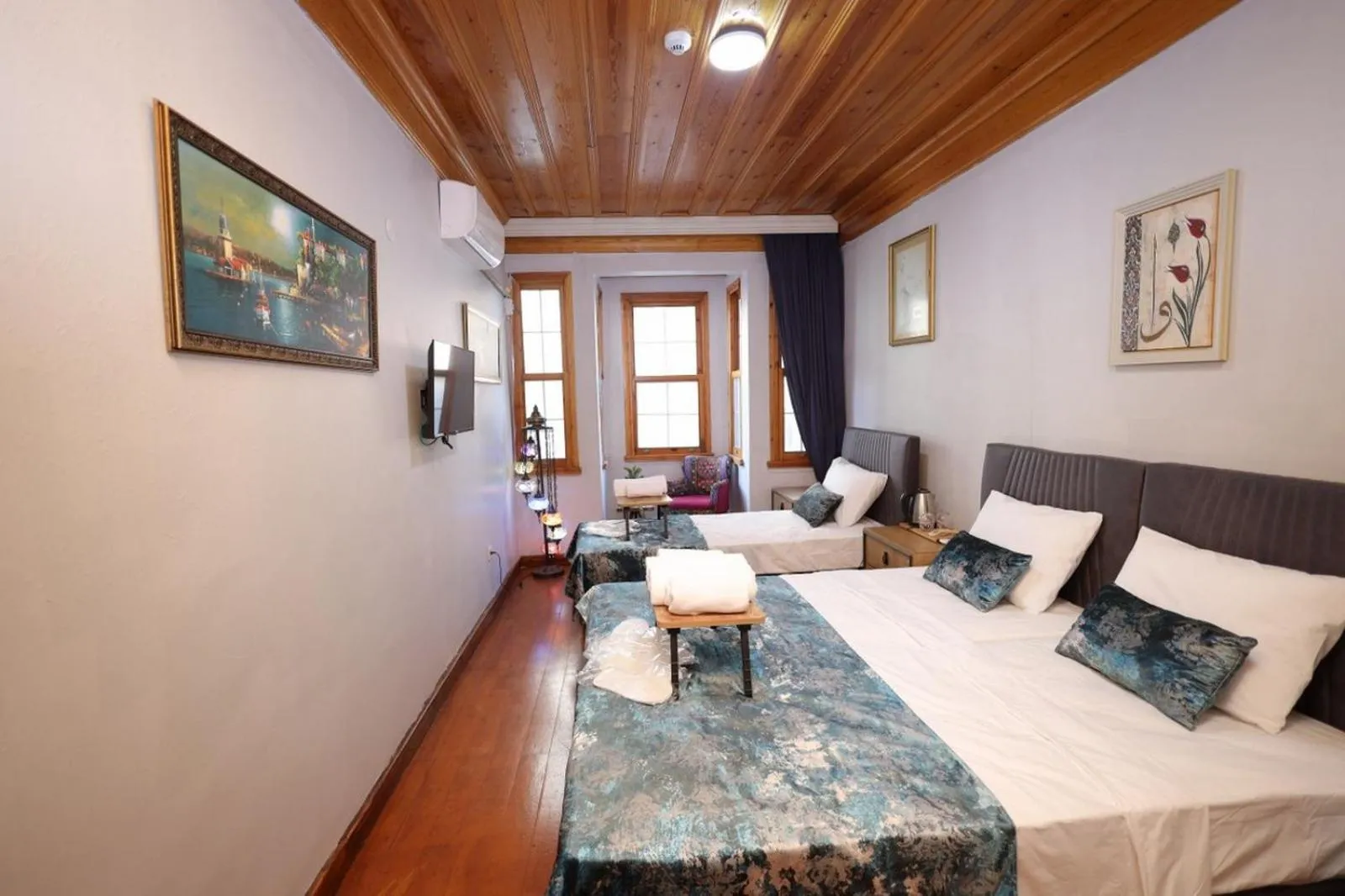 Bed in The Trip istanbul Hotel