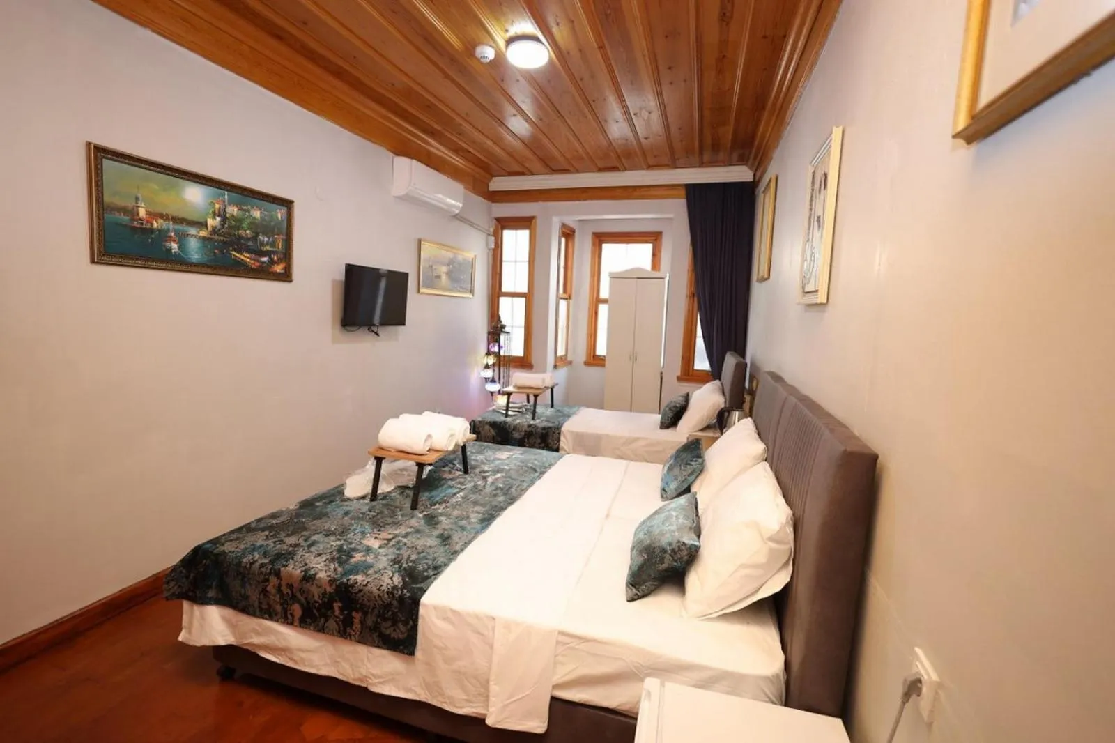 Bed in The Trip istanbul Hotel