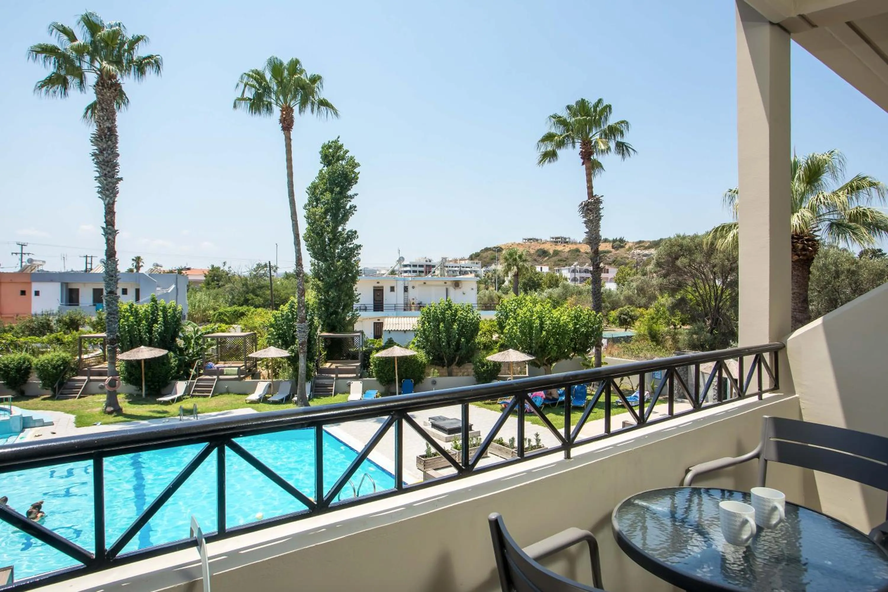 Dias Studios & Suites