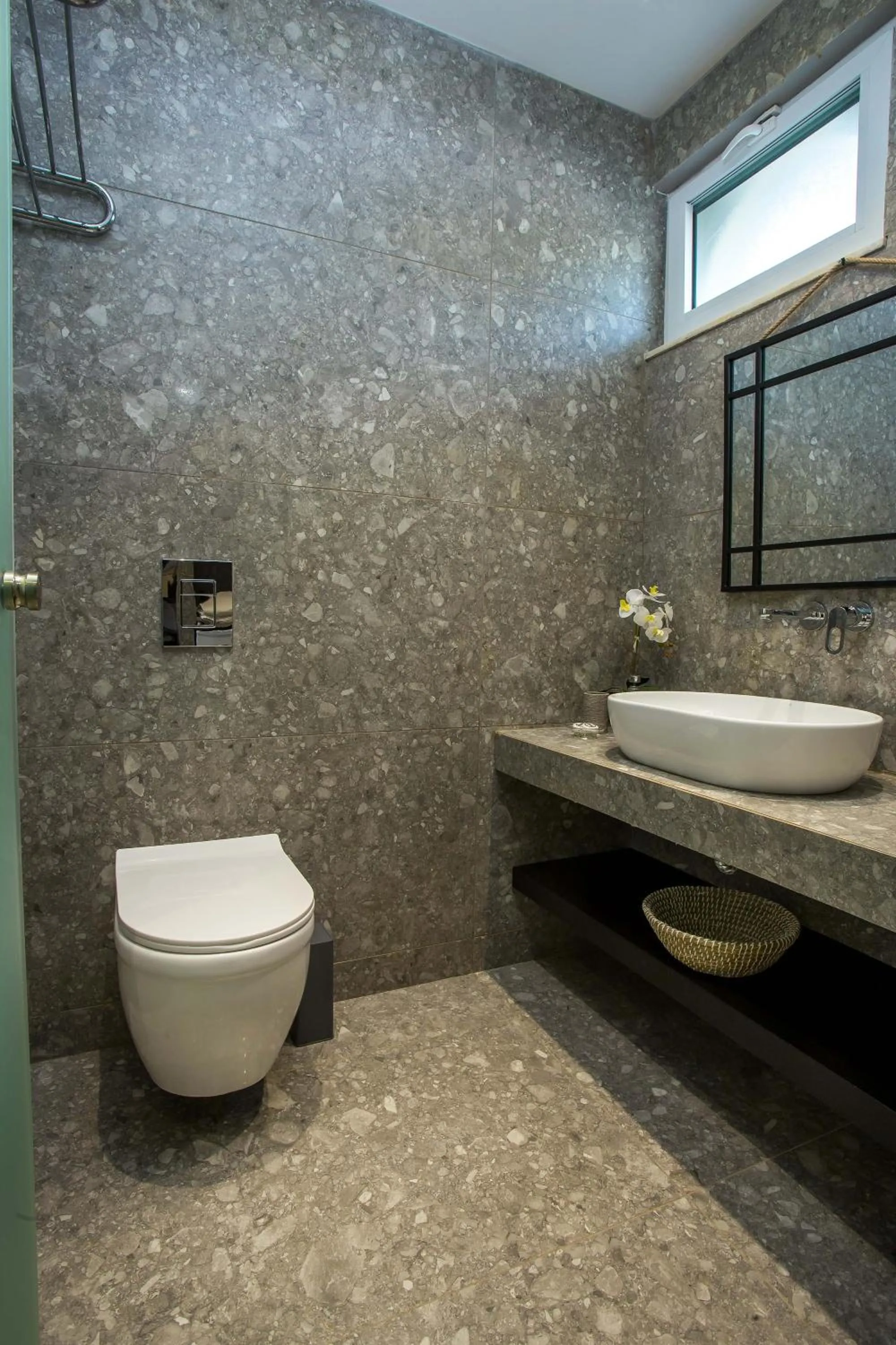 Bathroom in Dias Studios & Suites