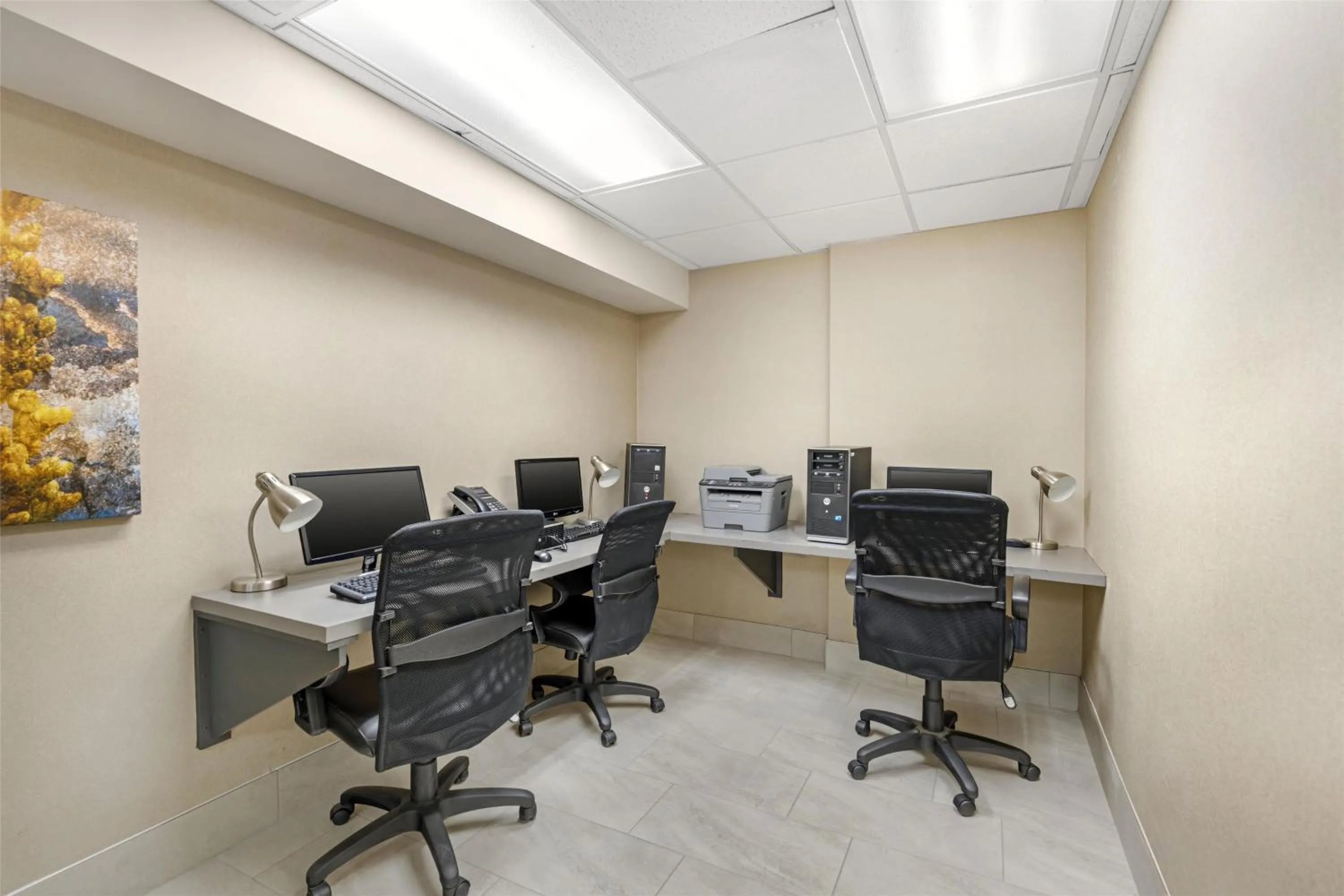 Business facilities in Best Western Plus York Hotel and Conference Center