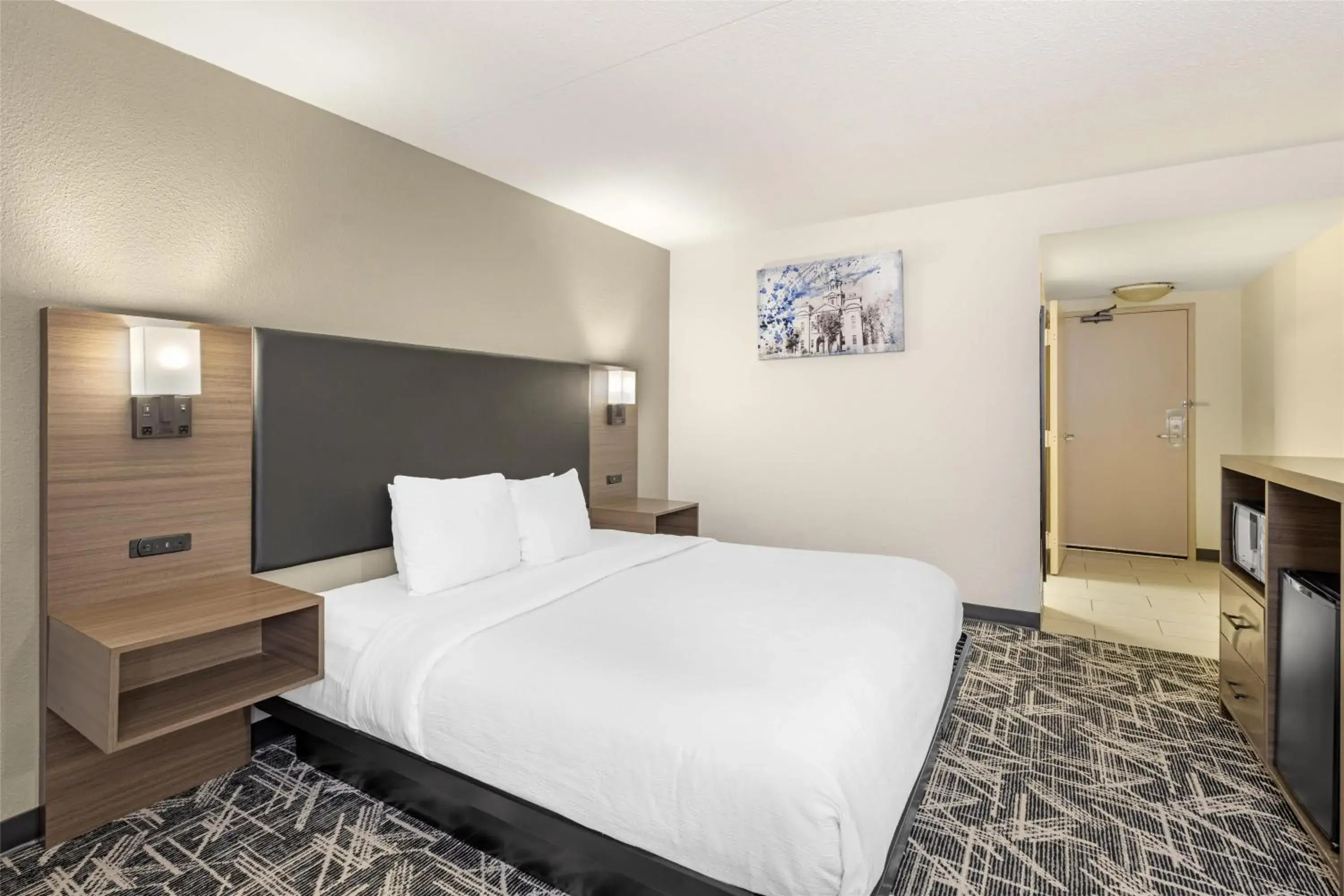 King Room with Bath Tub - Disability Access/Non-Smoking in Best Western Plus York Hotel and Conference Center King Room with Bath Tub - Disability Access/Non-Smoking in Best Western Plus York Hotel and Conference Center