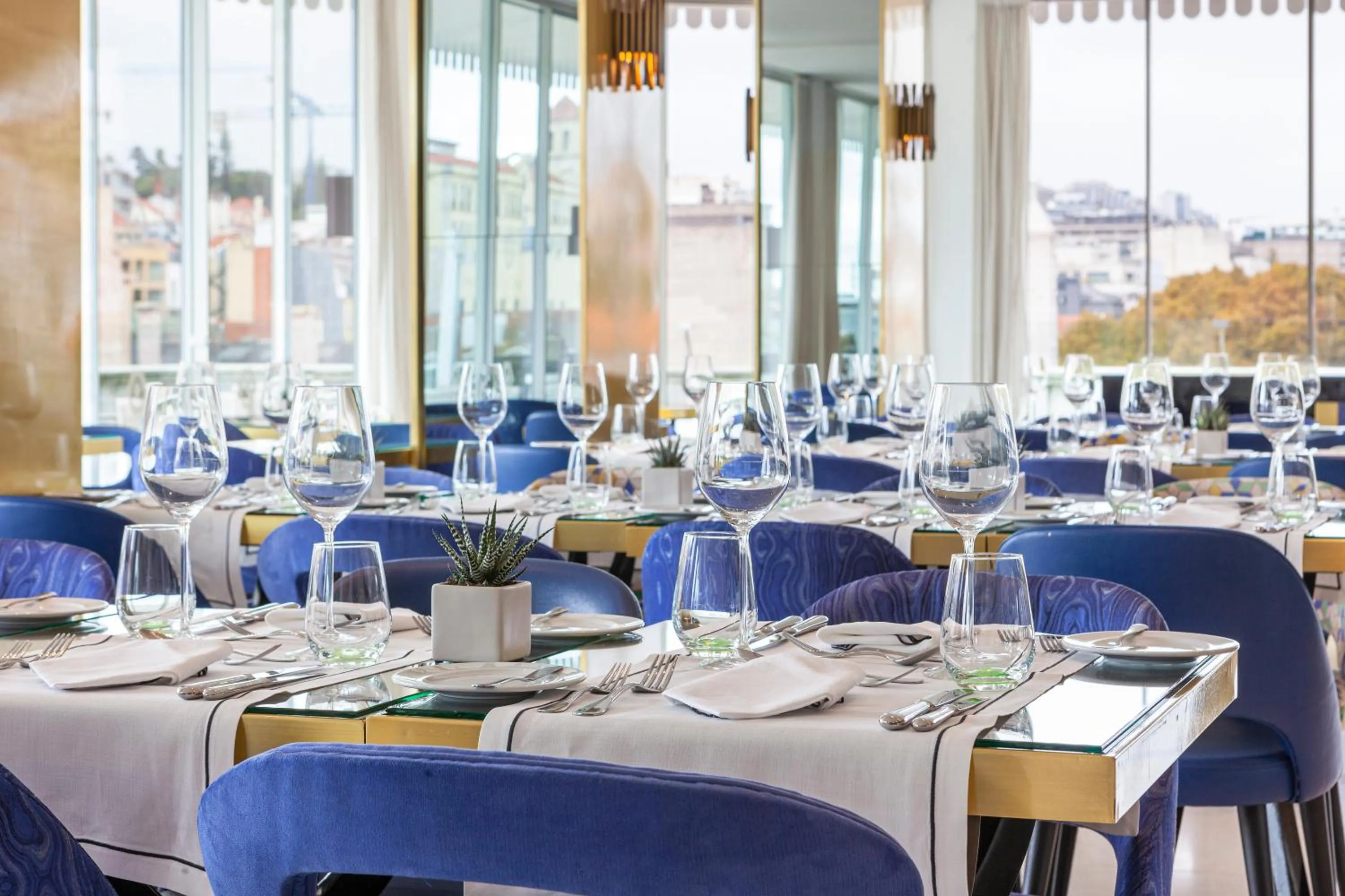 Restaurant/places to eat in Altis Avenida Hotel