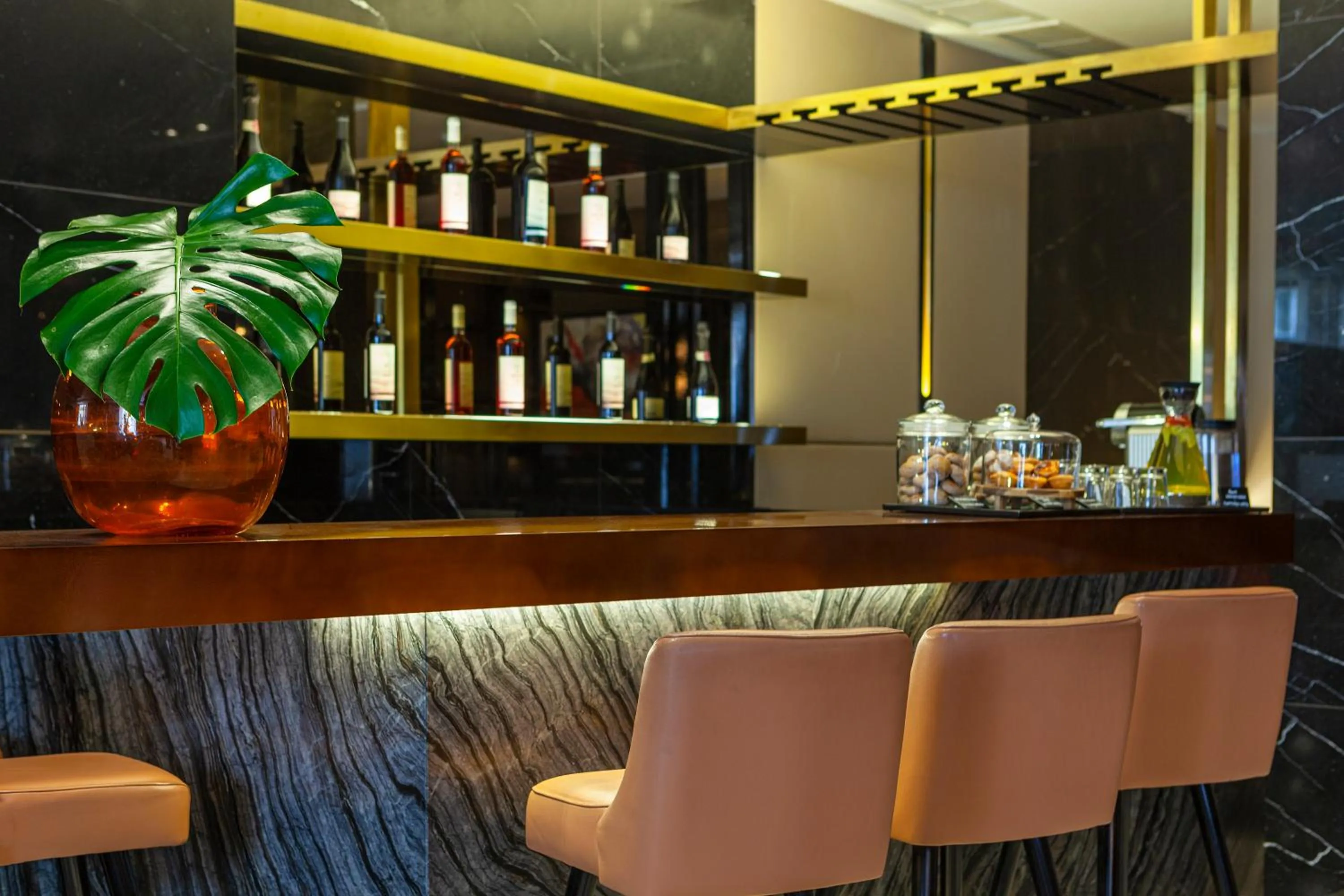 Lounge or bar in Altis Avenida Hotel