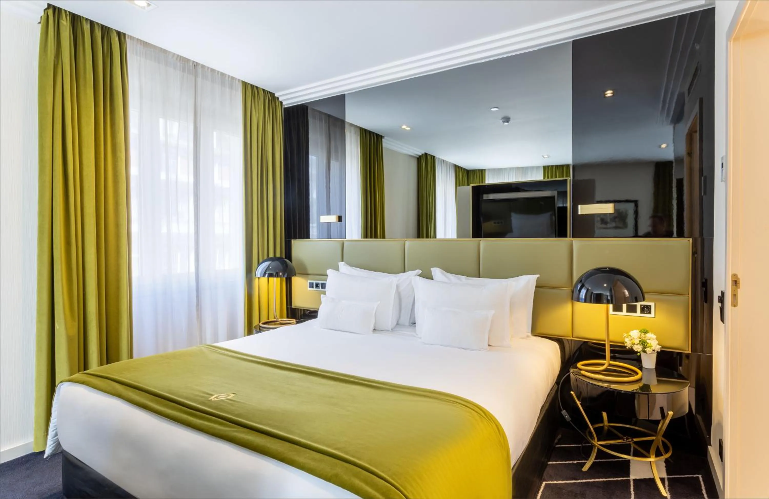 Bedroom, Bed in Altis Avenida Hotel