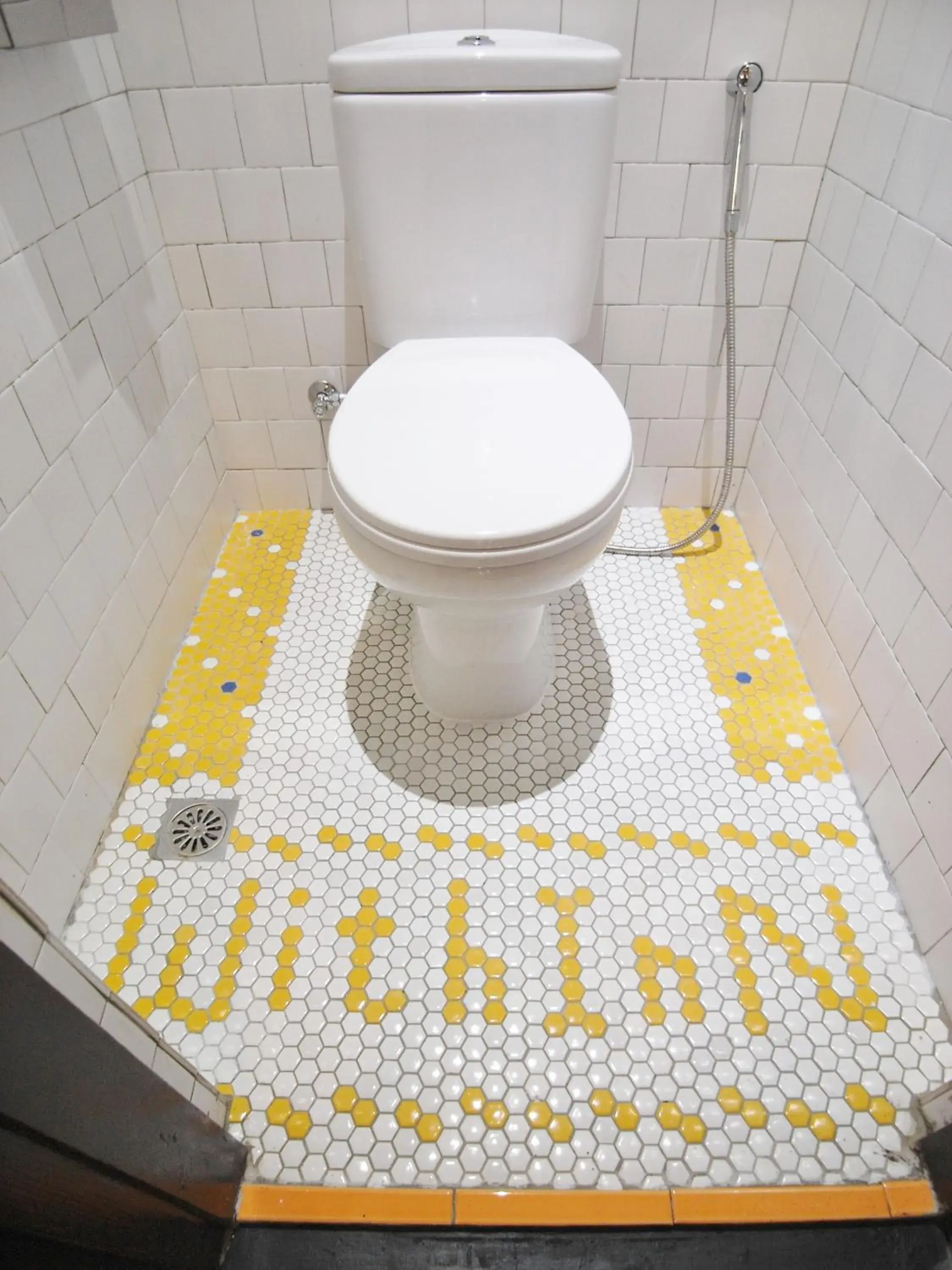 Bed in 6-Bed Male Dormitory Room in With Inn Hostel Bed in 6-Bed Male Dormitory Room in With Inn Hostel