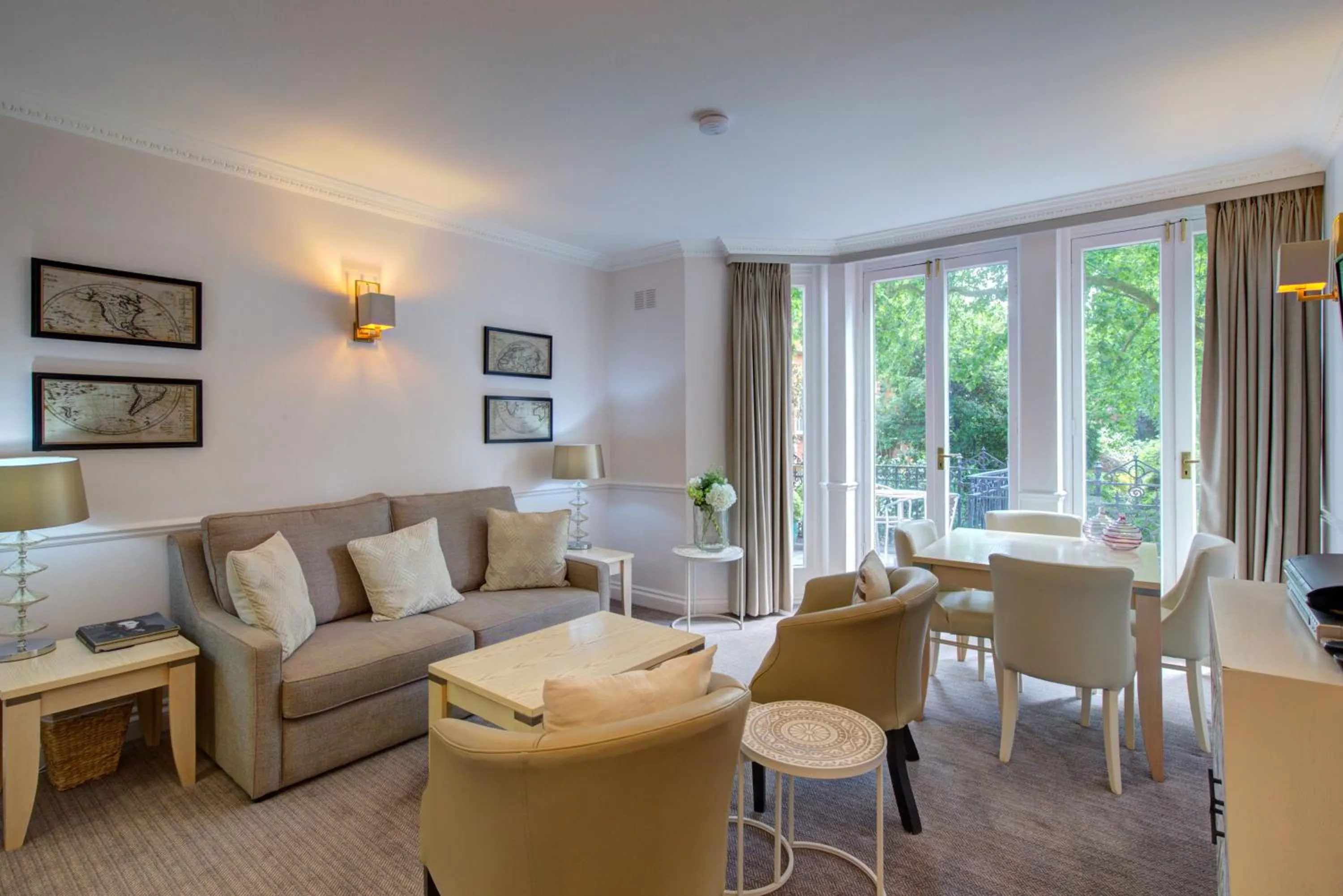 Living room in Collingham Serviced Apartments