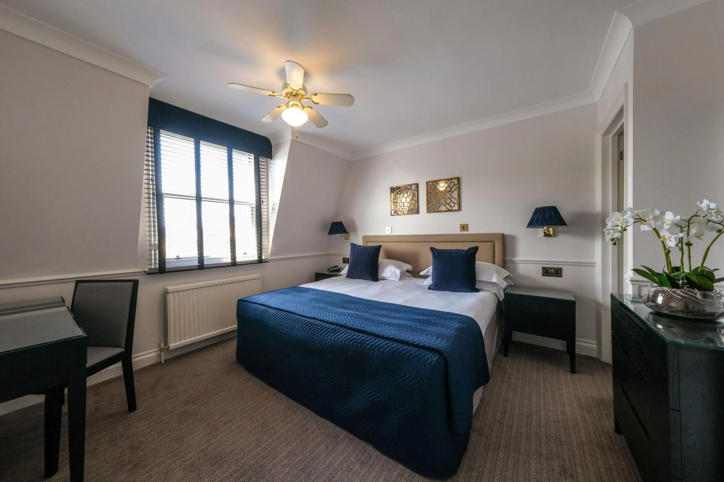 Bedroom, Bed in Collingham Serviced Apartments