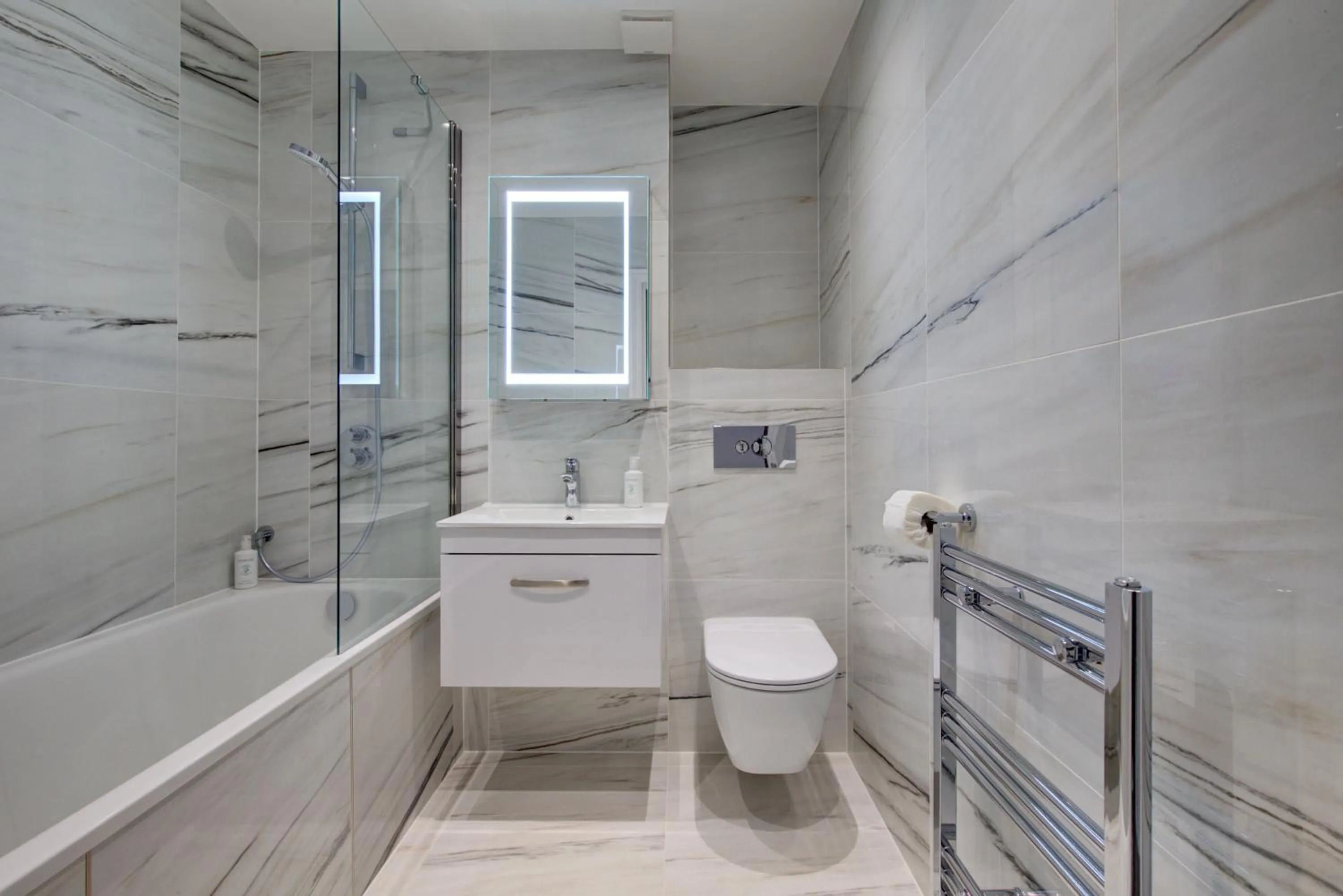 Bathroom in Collingham Serviced Apartments