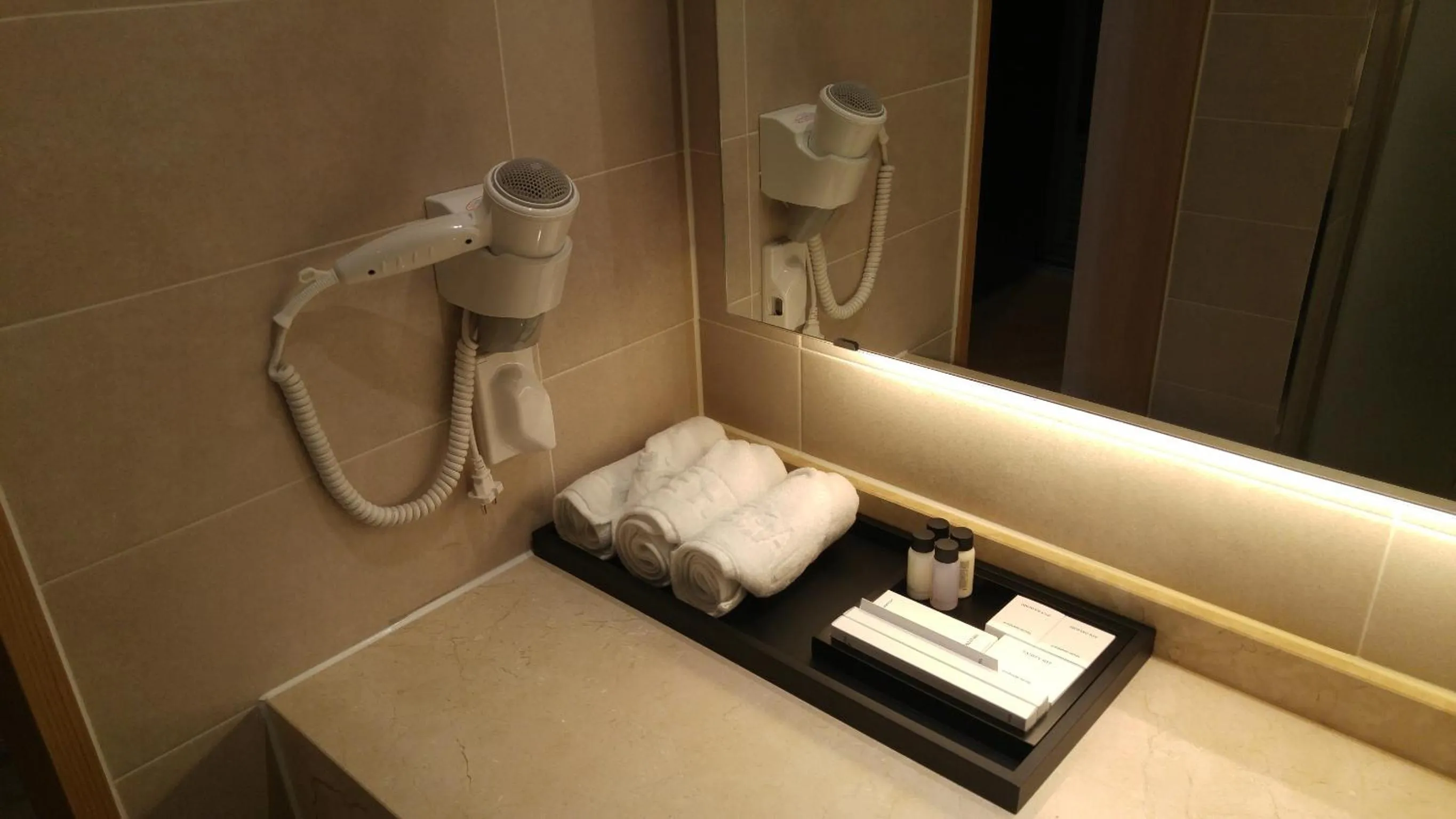 Bathroom in J Square Hotel and Wedding