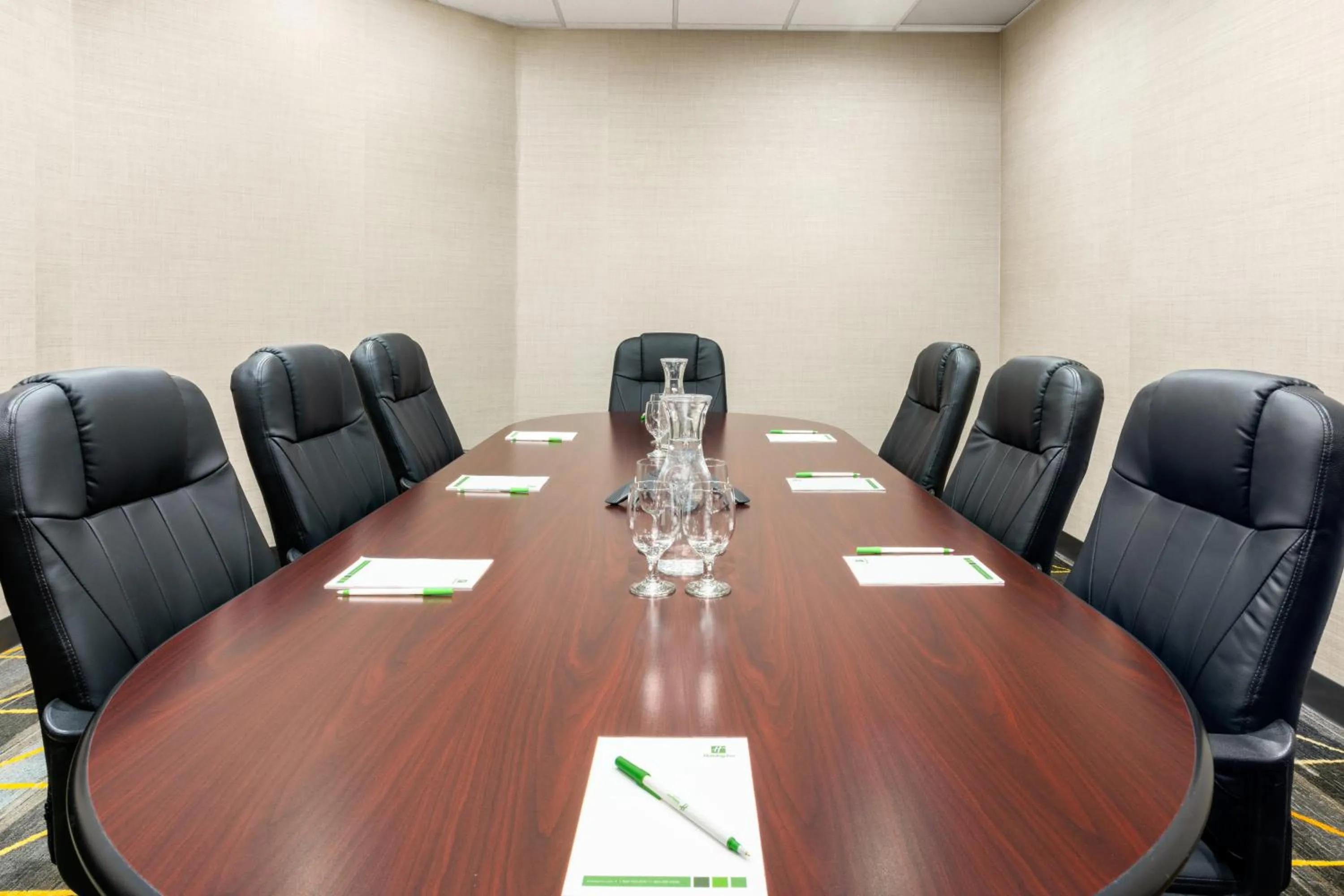 Meeting/conference room in Holiday Inn Yakima by IHG