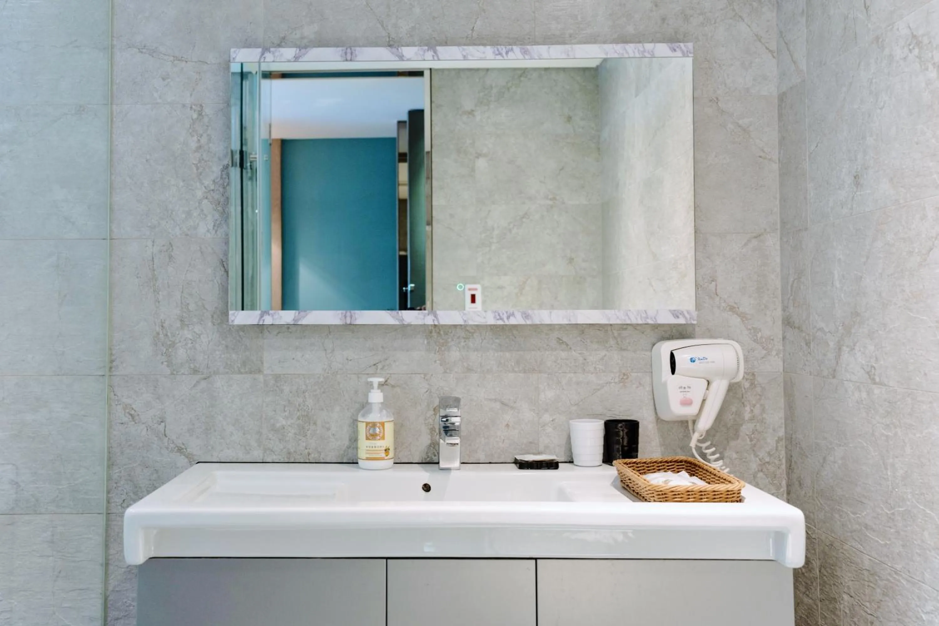 Bathroom in GOGO Hotel 市政館