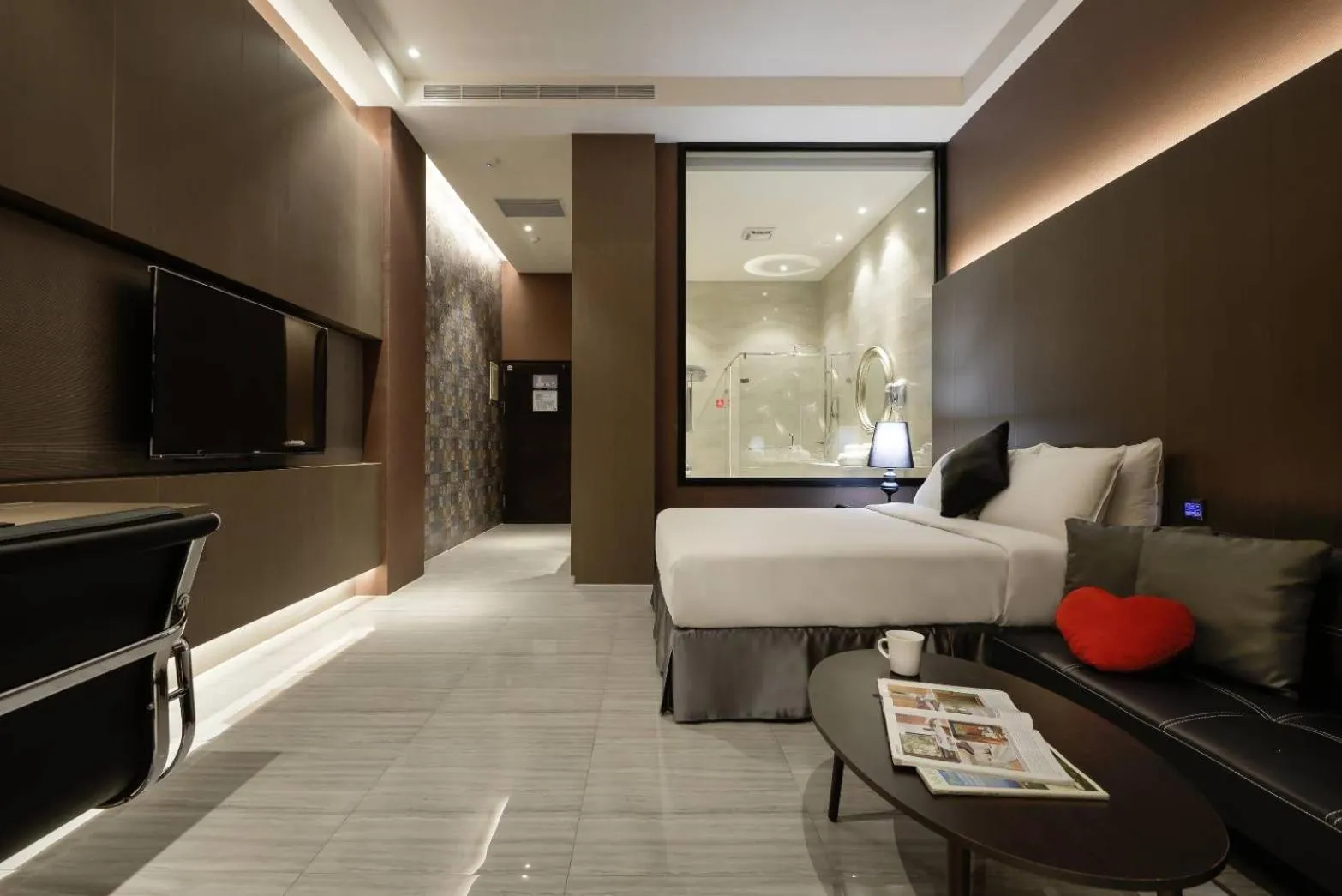 Photo of the whole room, Bed in M Hotel