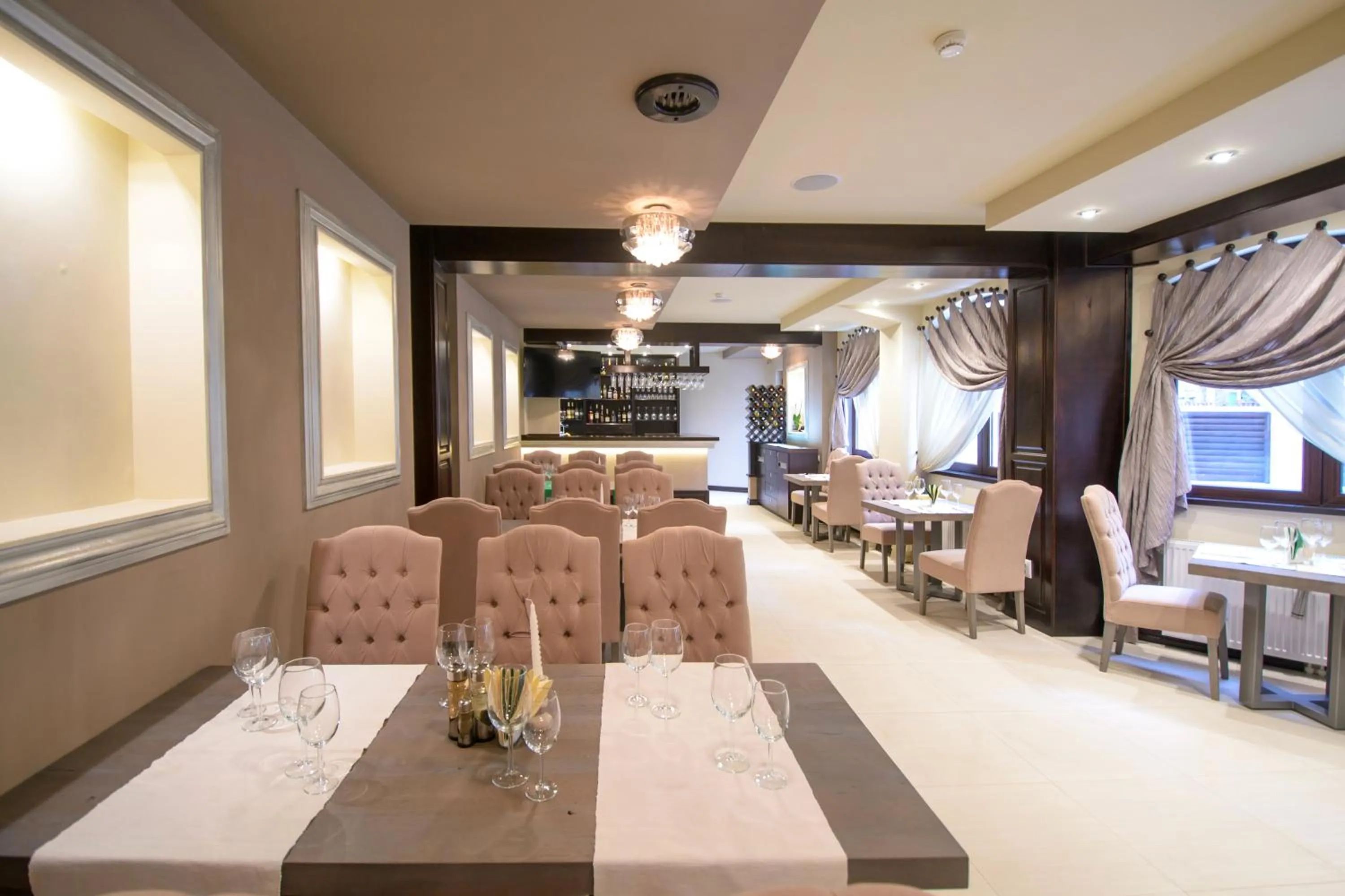 Restaurant/places to eat in Pietrele lui Solomon