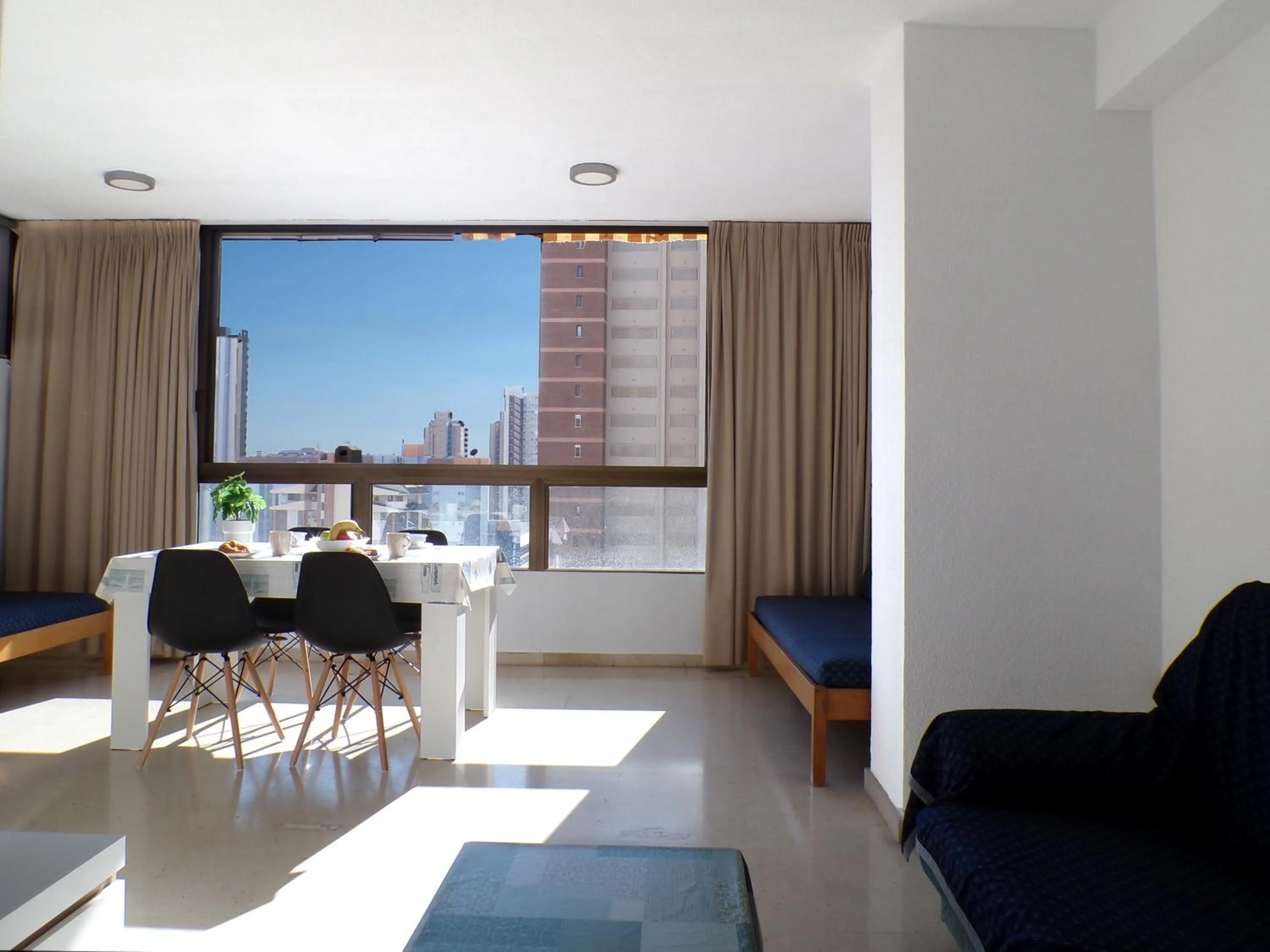 Living room in Apartamentos Gemelos 2 y 4 by Gestaltur