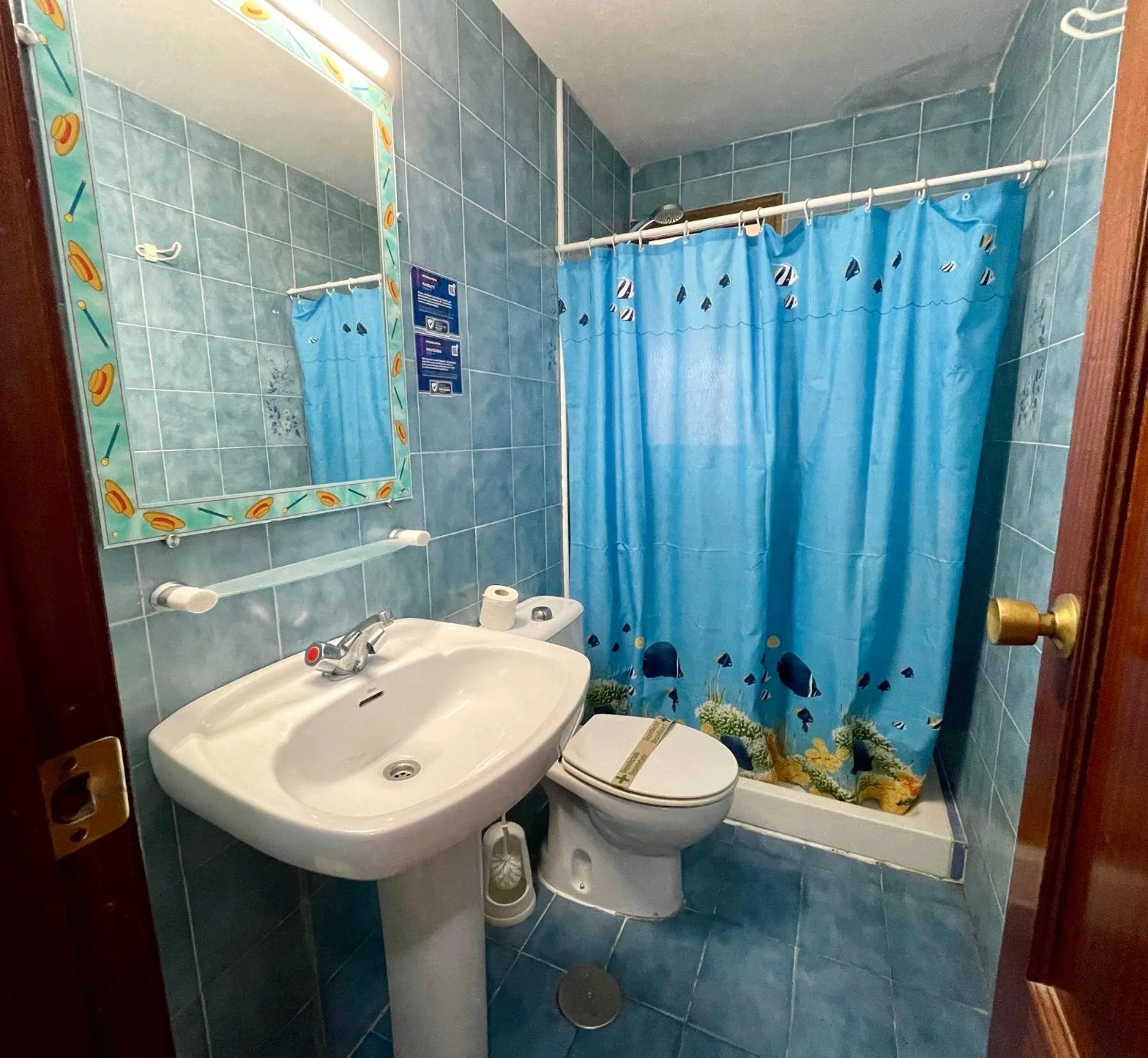 Shower in Apartamentos Gemelos 2 y 4 by Gestaltur