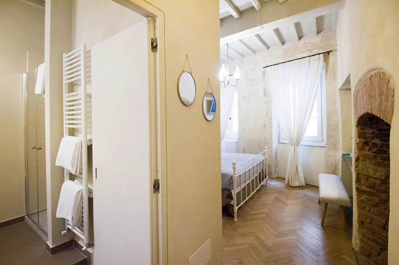 View (from property/room), Bed in Il Piccolo Cavour Charming House B&B
