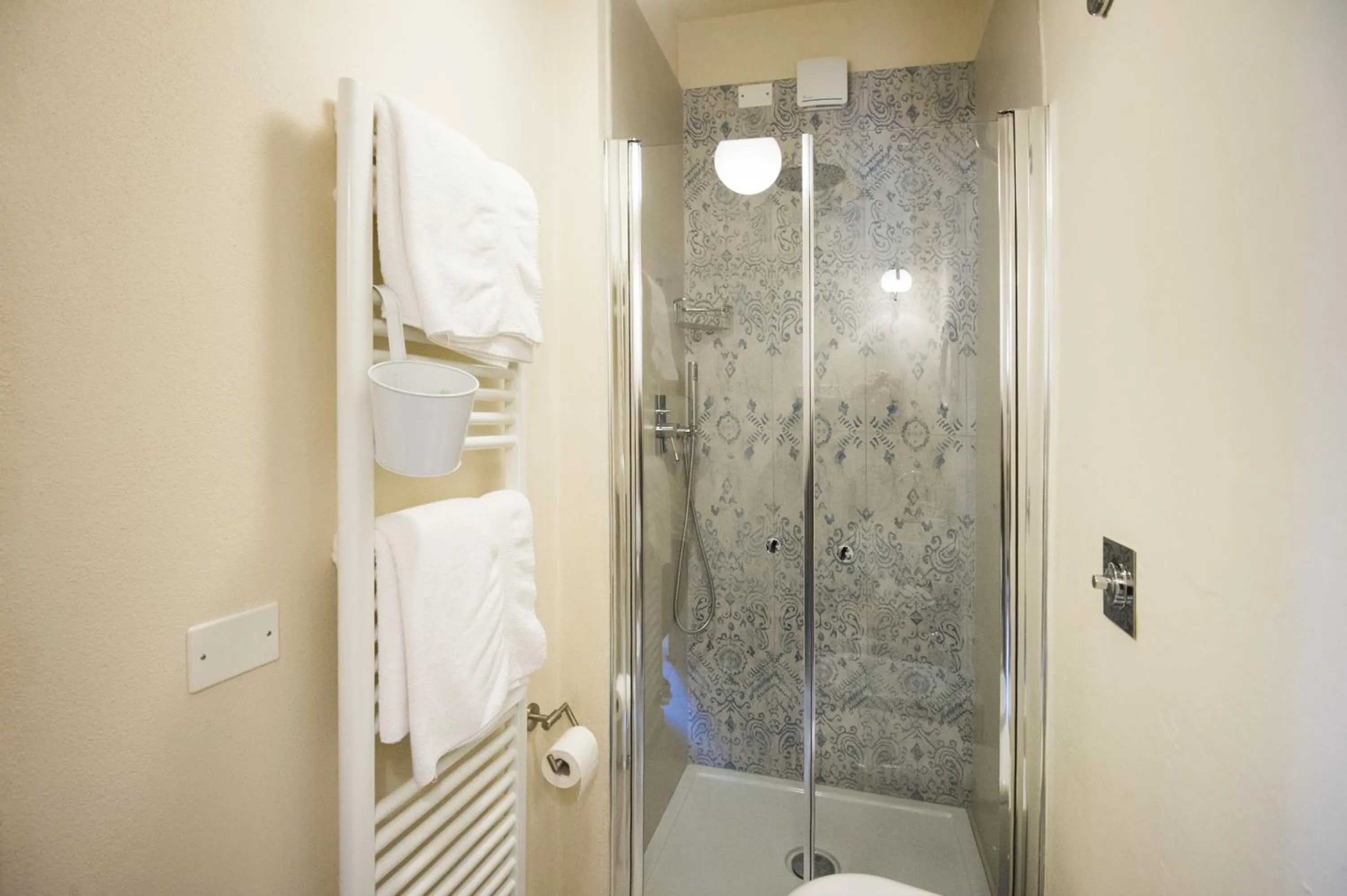 Bathroom in Il Piccolo Cavour Charming House B&B