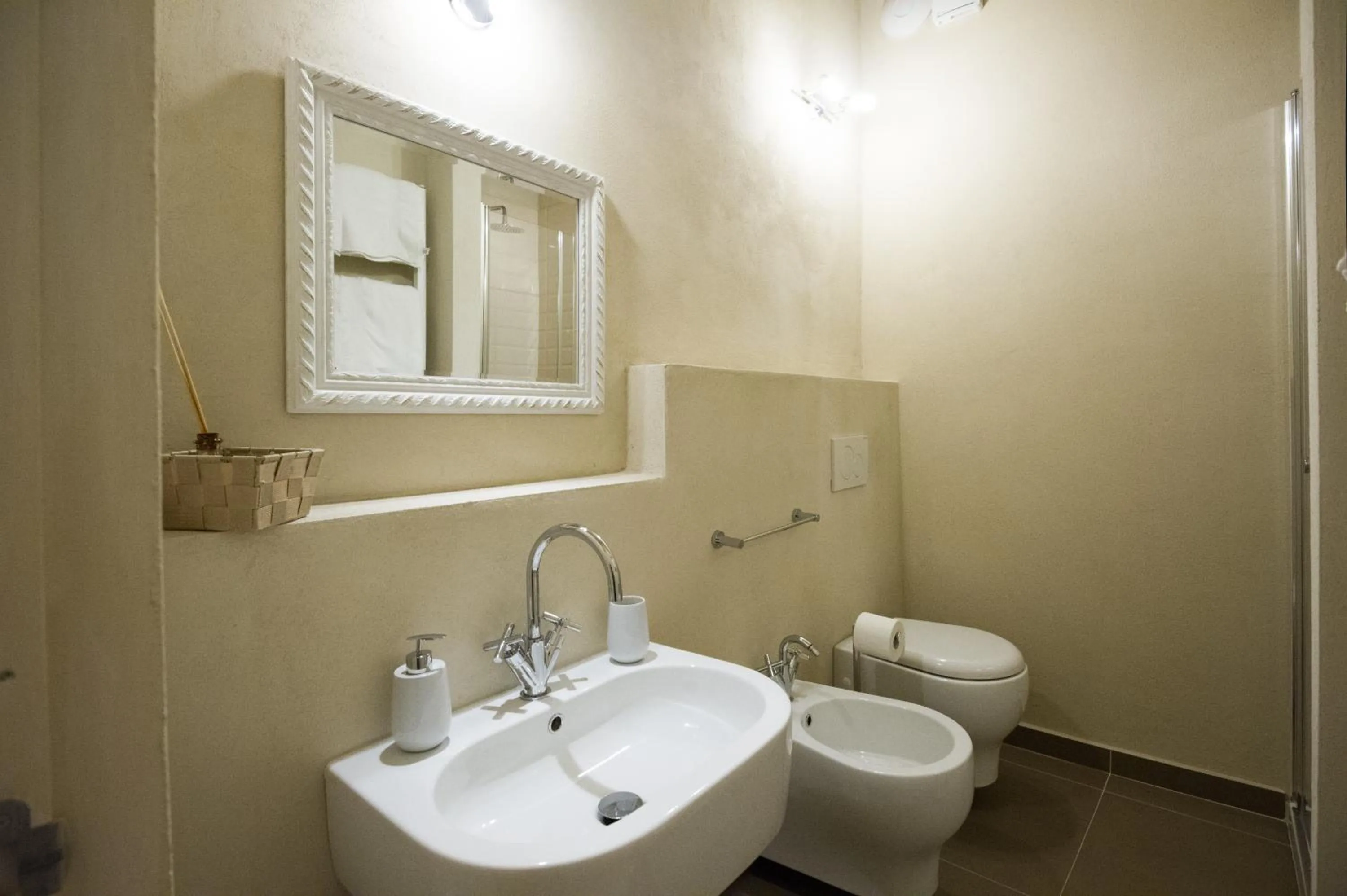 Bathroom in Il Piccolo Cavour Charming House B&B