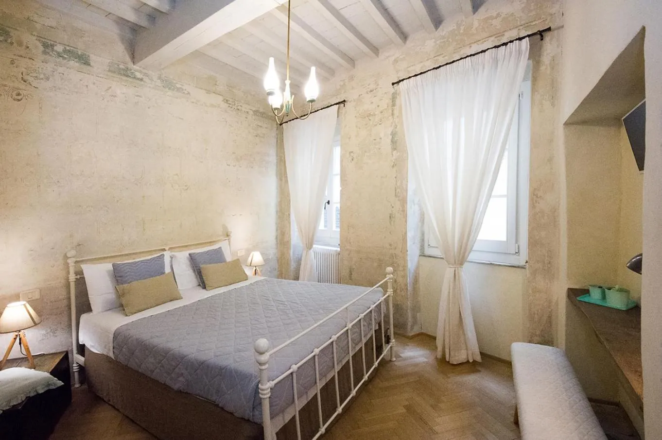 Photo of the whole room, Bed in Il Piccolo Cavour Charming House B&B