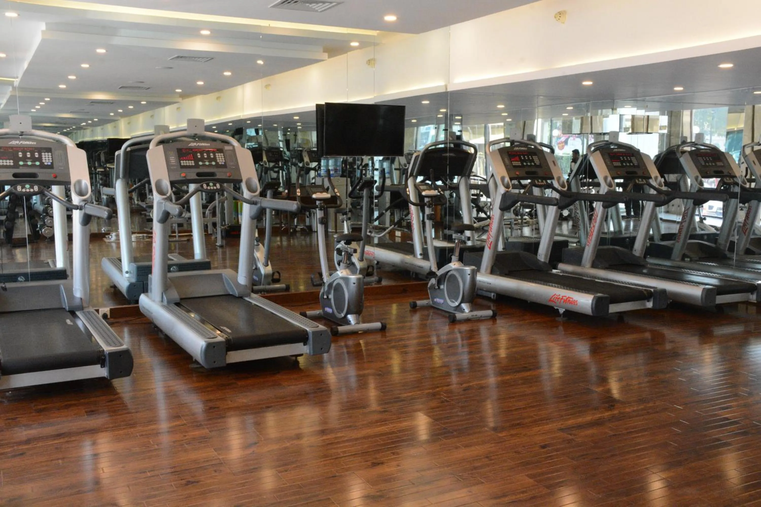 Fitness centre/facilities in Islamabad Hotel
