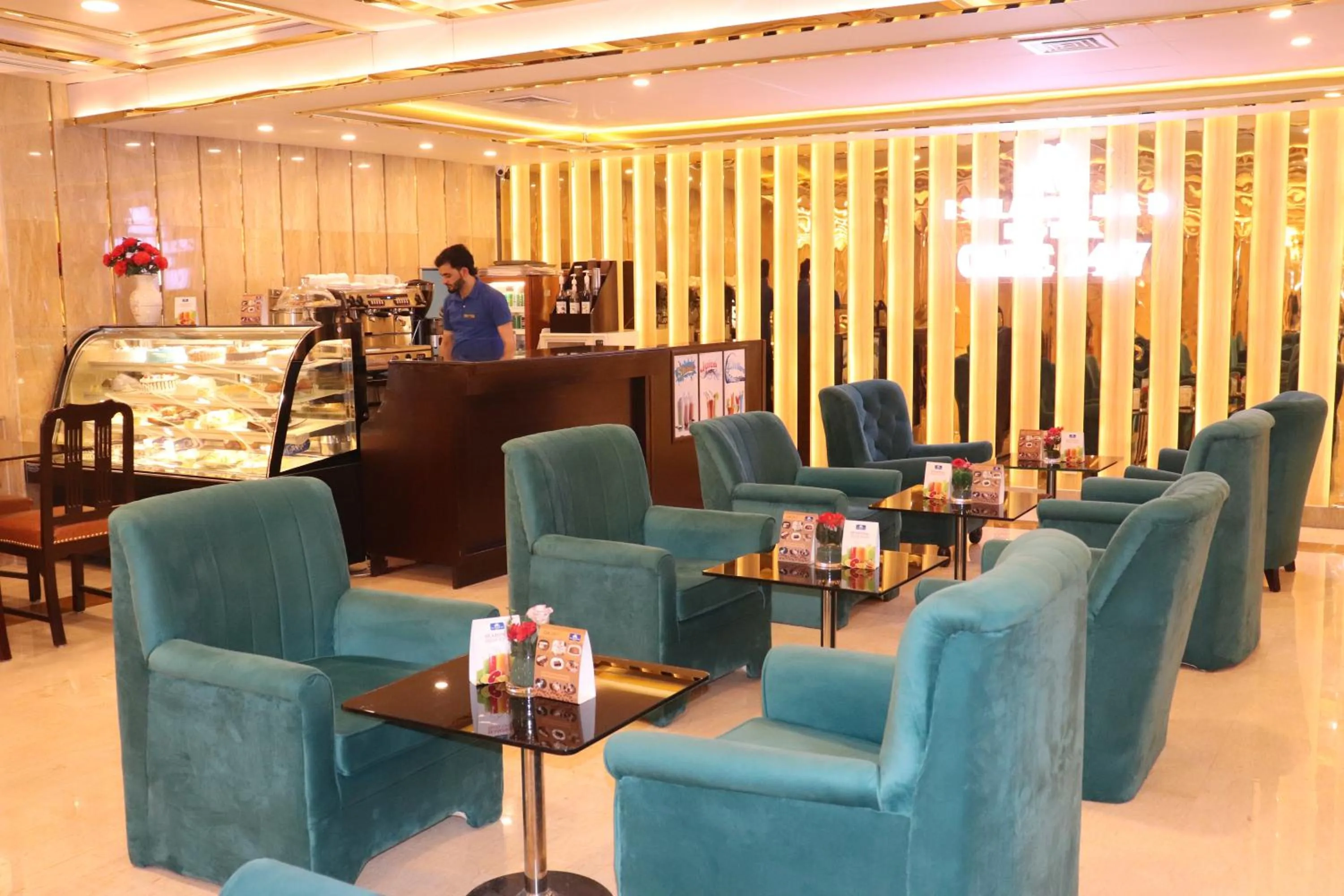Restaurant/places to eat in Islamabad Hotel