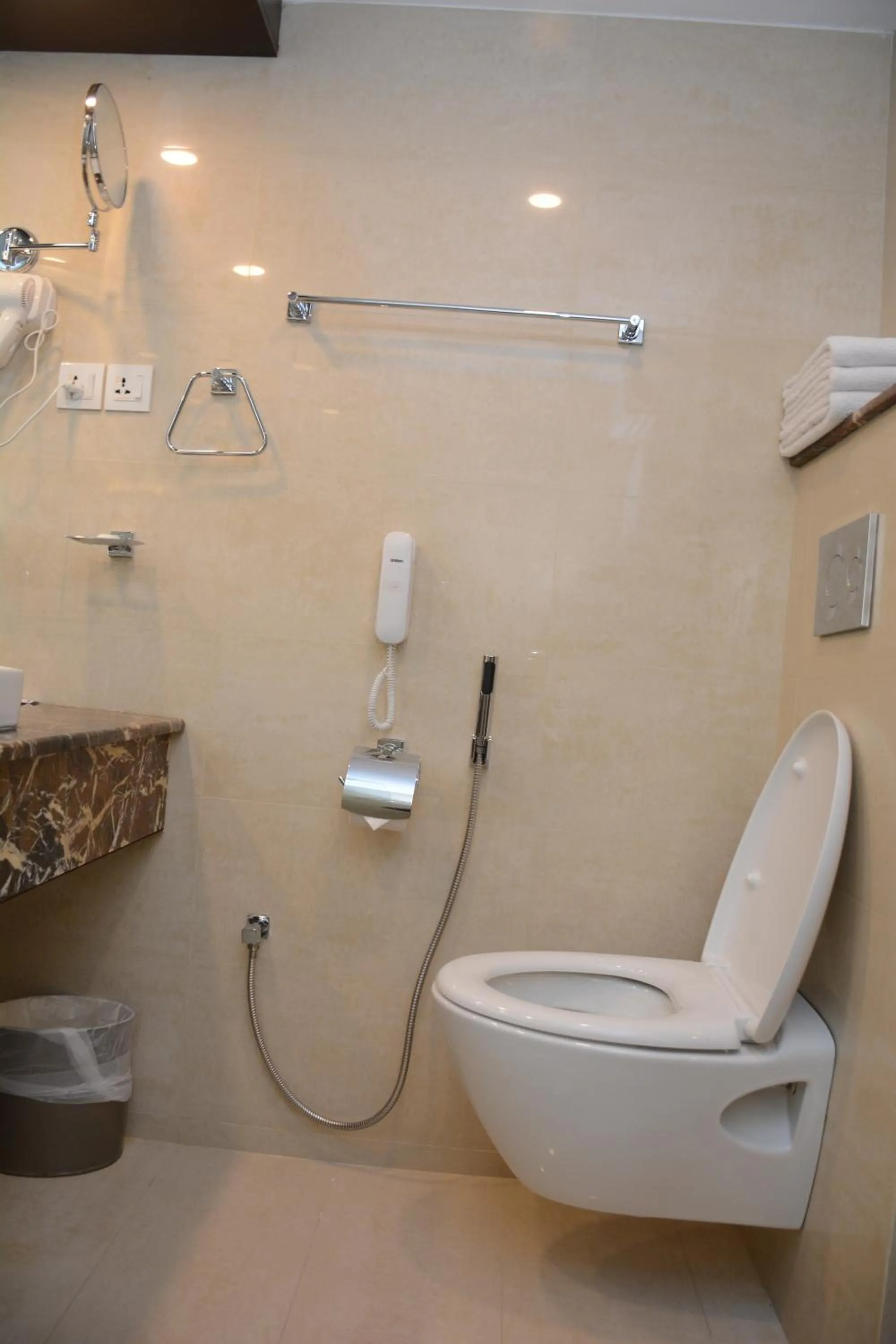 Toilet in Islamabad Hotel