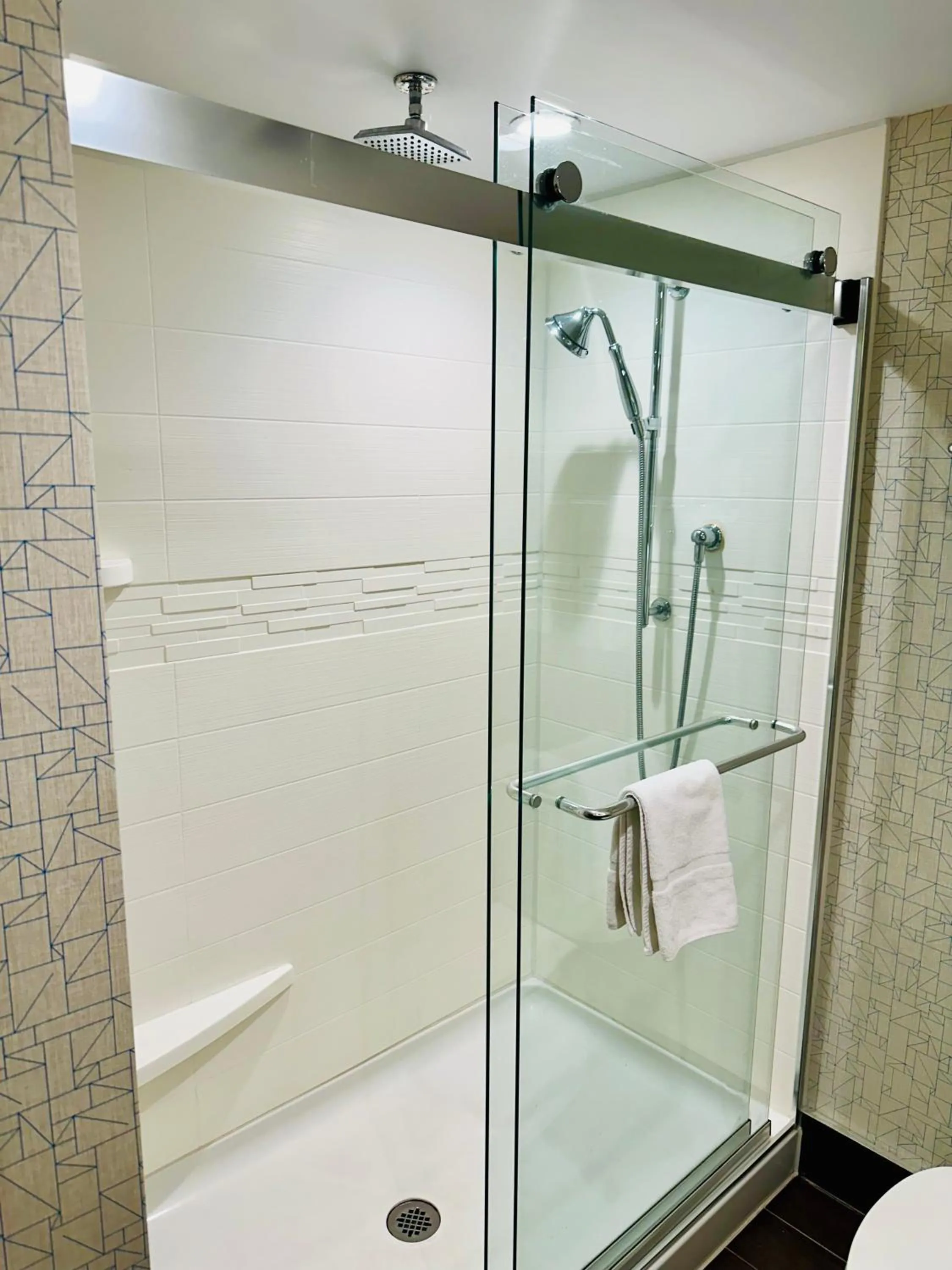 Holiday Inn Express Hotel & Suites Milton by IHG