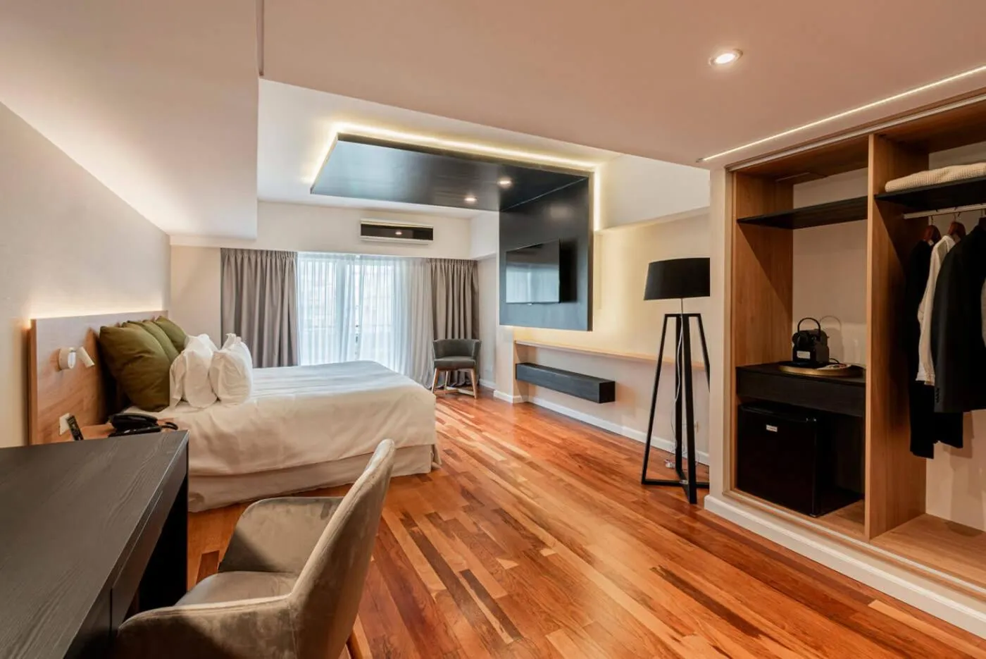 Bedroom, Bed in Feir's Park Hotel & Rooftop