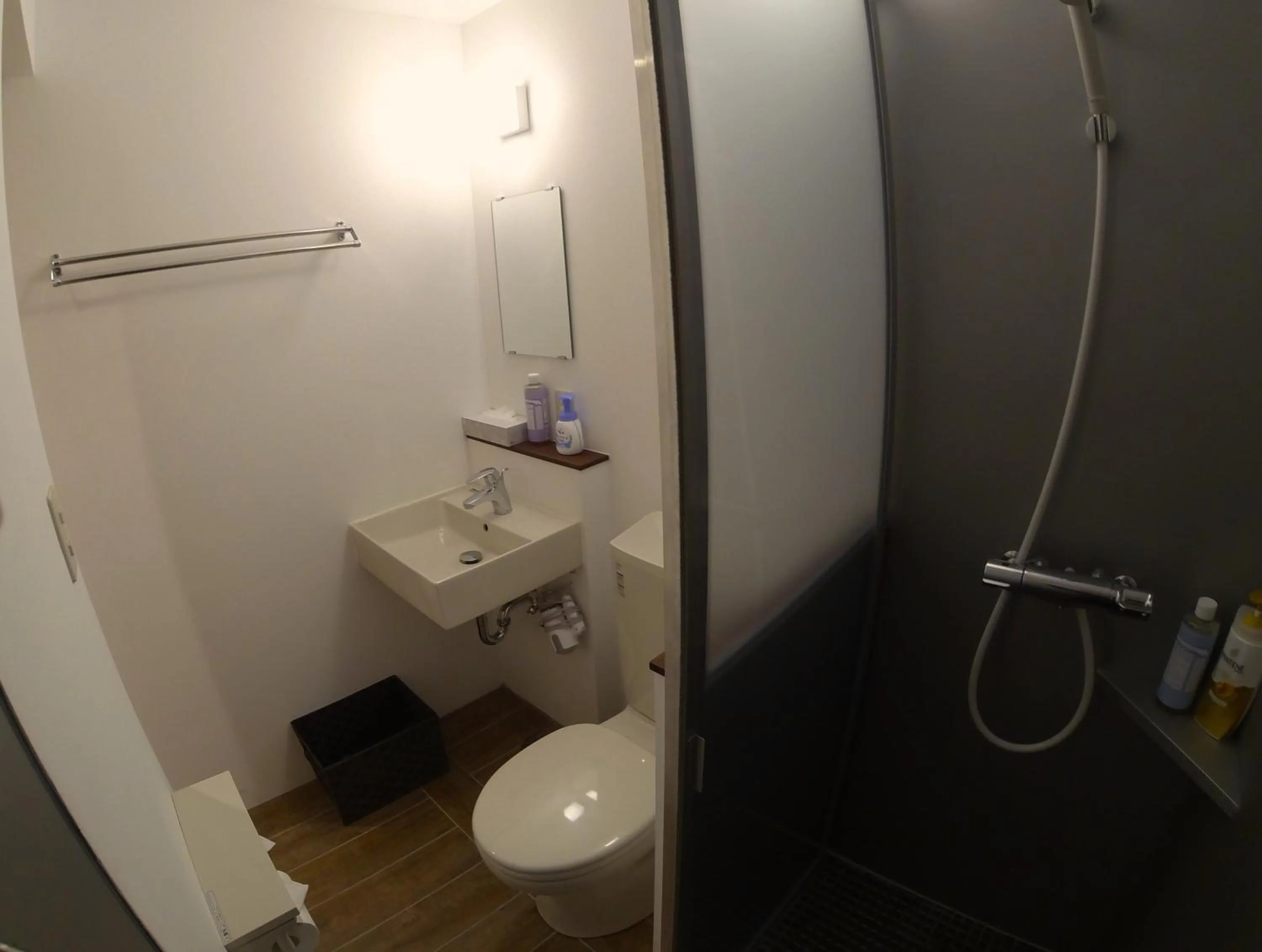 Shower in Uno Port Inn