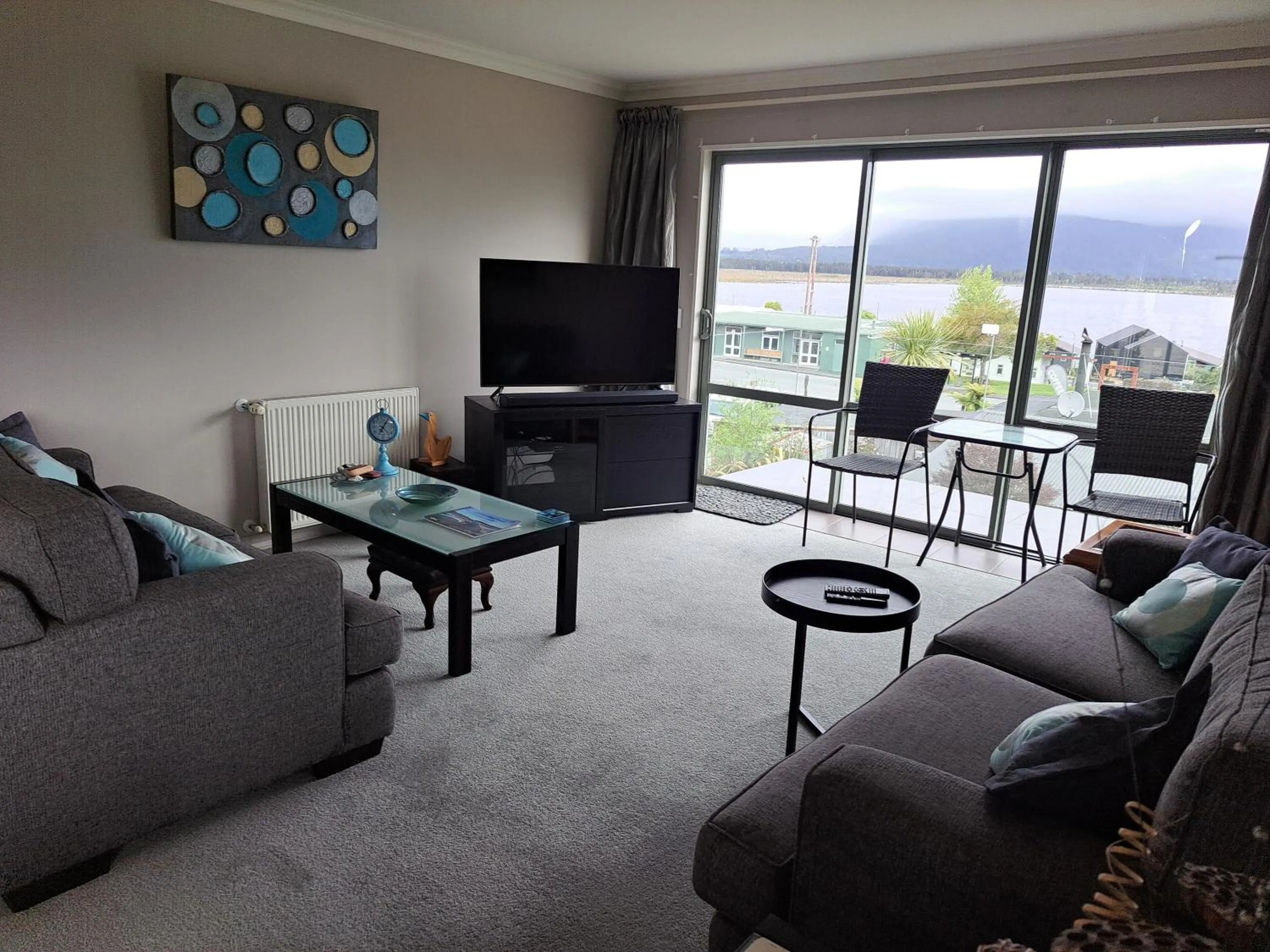 Living room in Hotel Lake Brunner