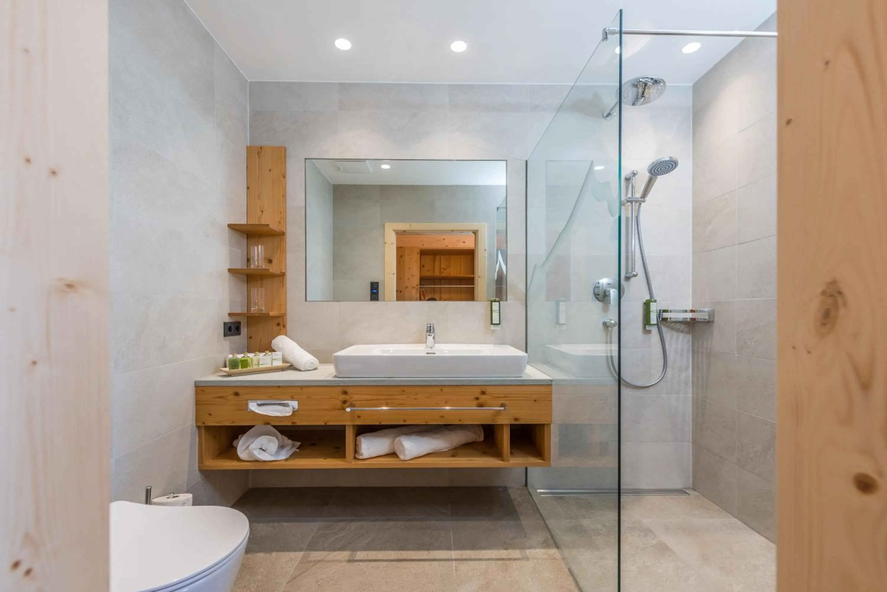 Shower in Rittis Alpin Chalets Dachstein