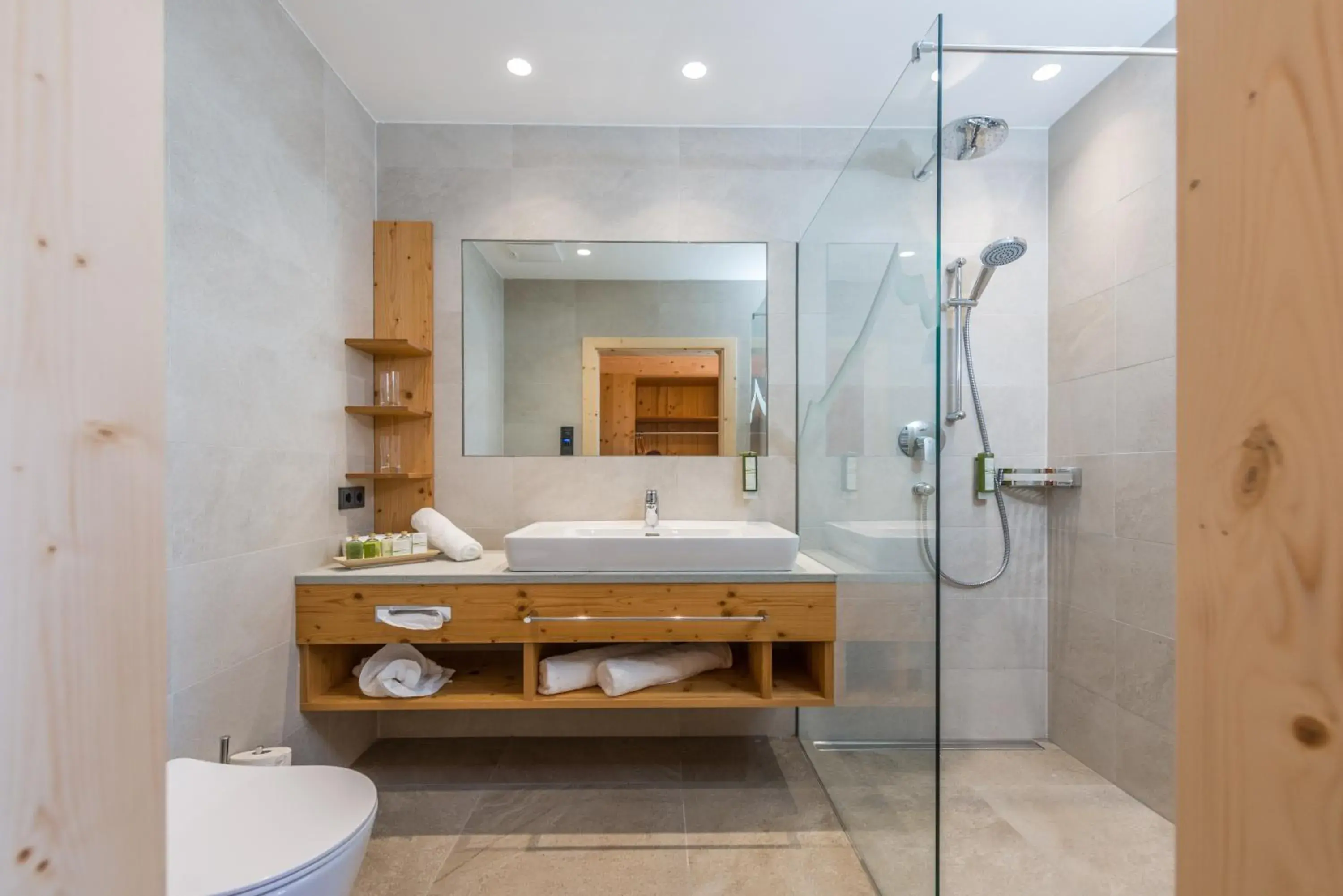 Standard Double Room in Rittis Alpin Chalets Dachstein Standard Double Room in Rittis Alpin Chalets Dachstein