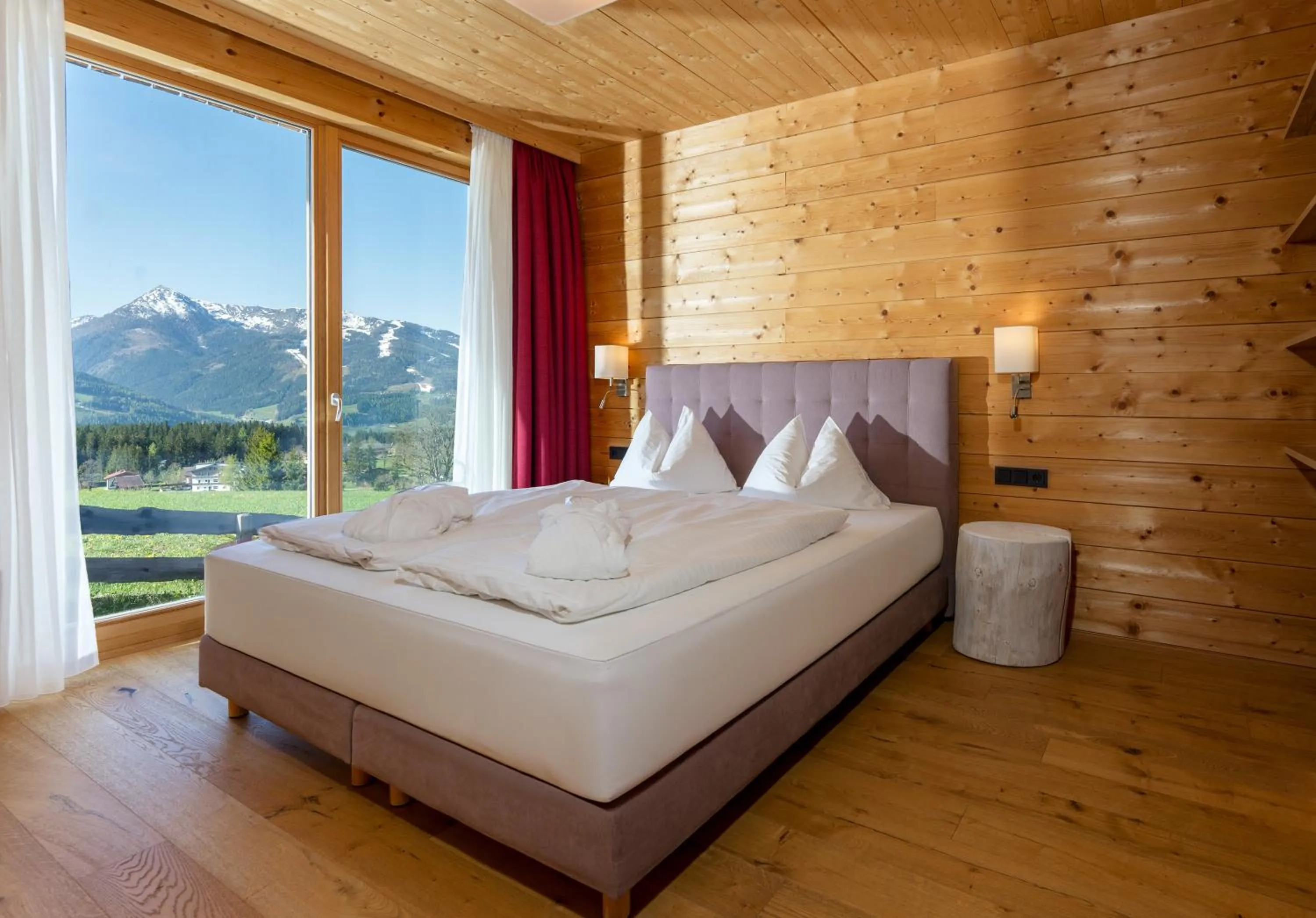 Bed in Rittis Alpin Chalets Dachstein