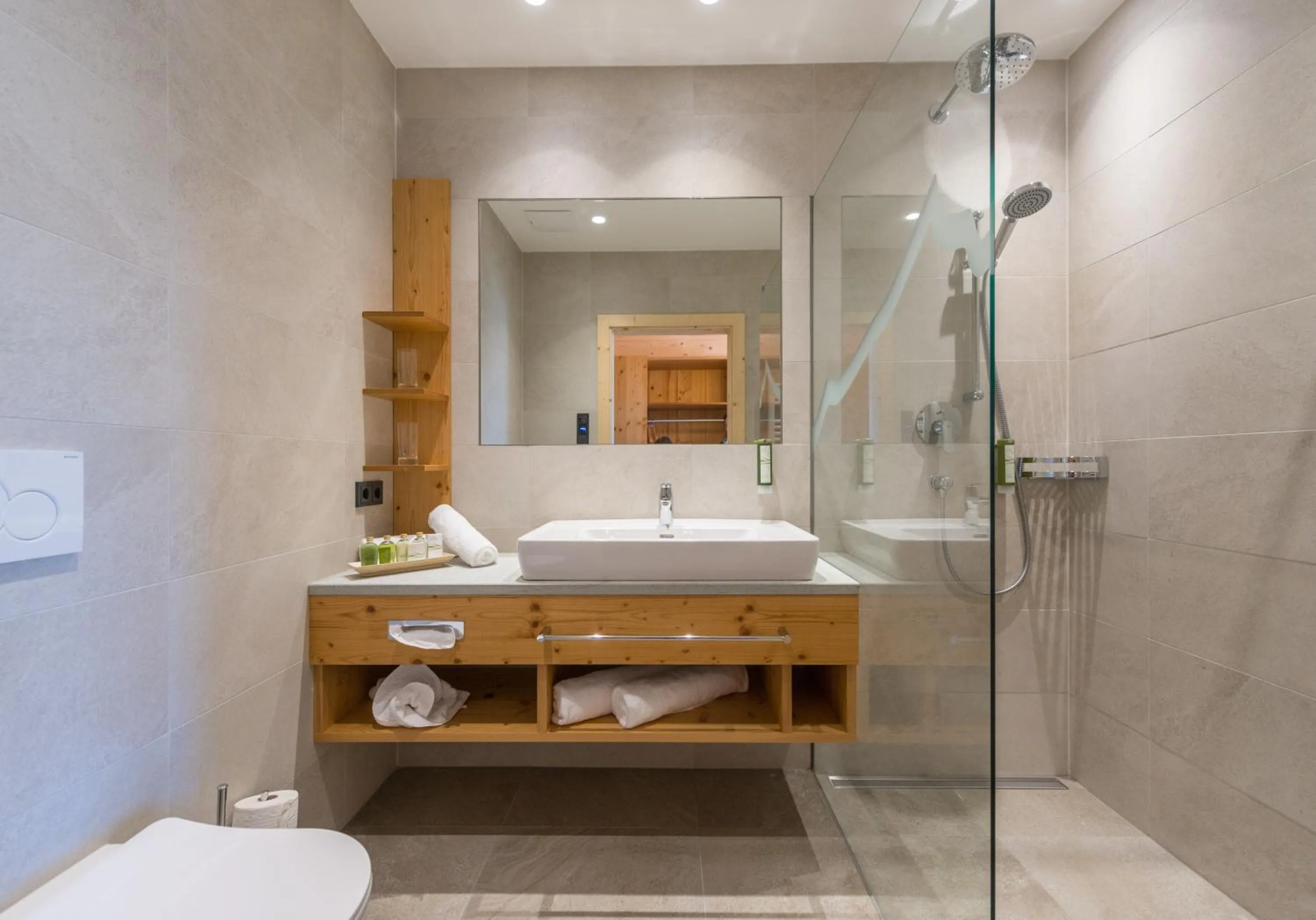 Toilet in Rittis Alpin Chalets Dachstein