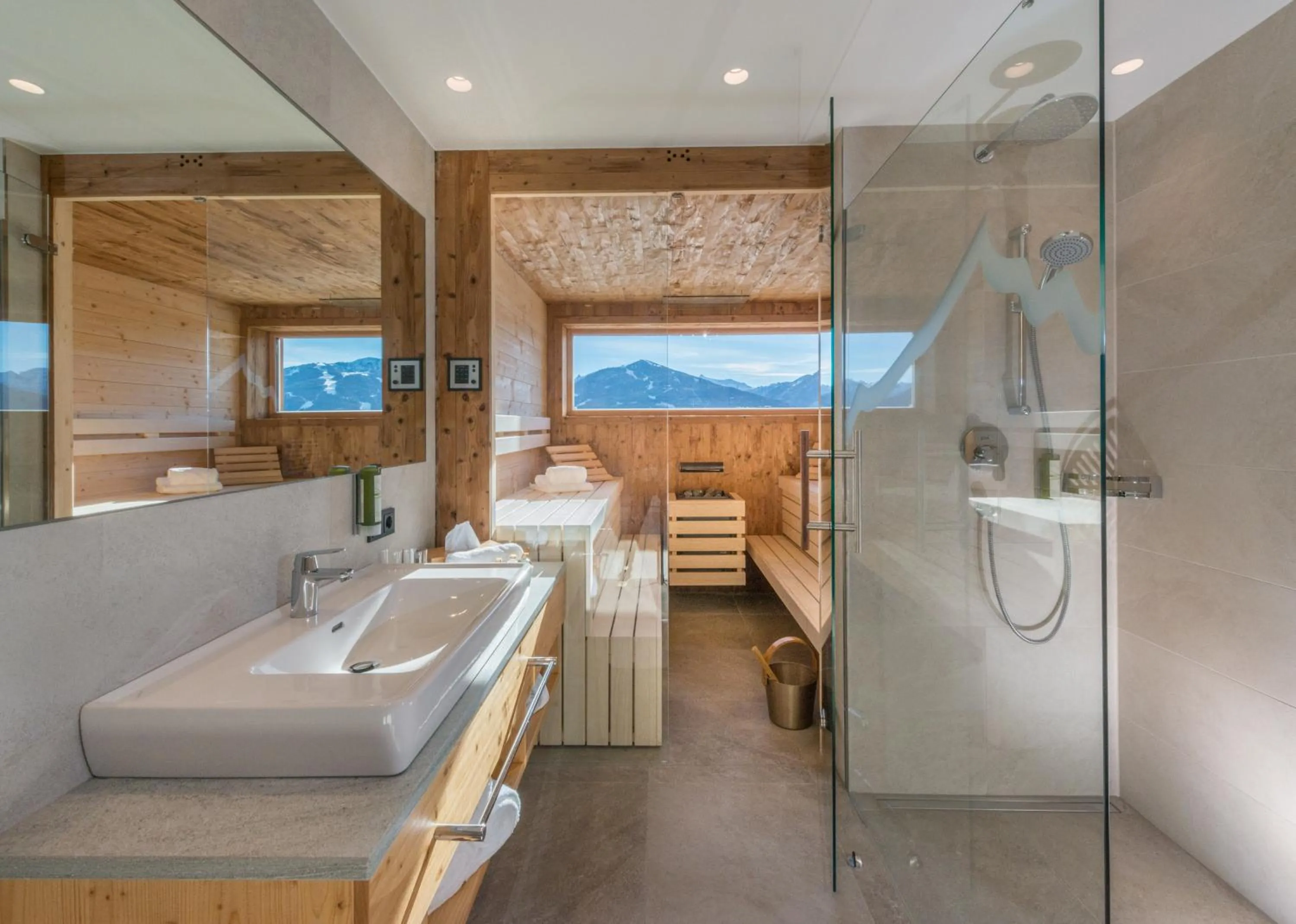 Bathroom, Bed in Rittis Alpin Chalets Dachstein