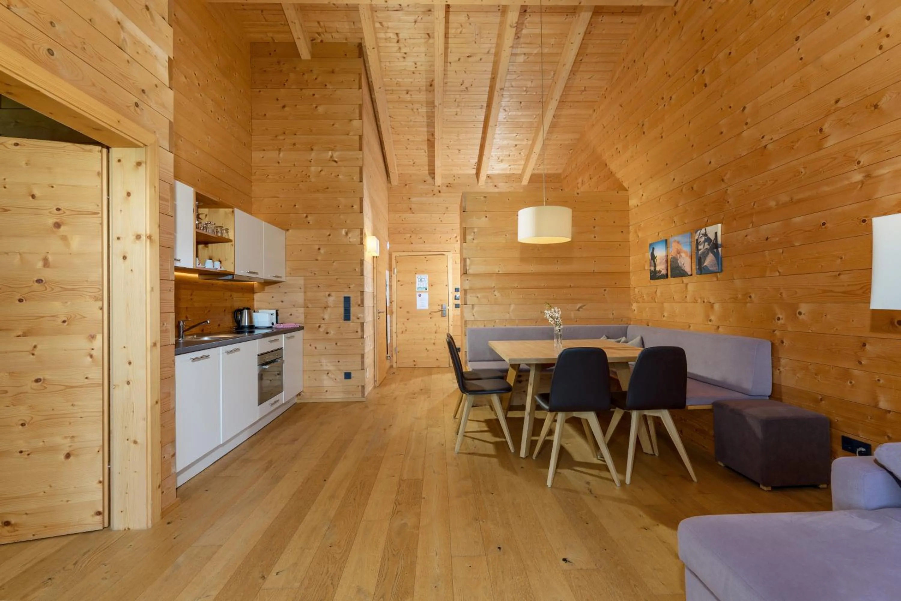 Kitchen or kitchenette in Rittis Alpin Chalets Dachstein