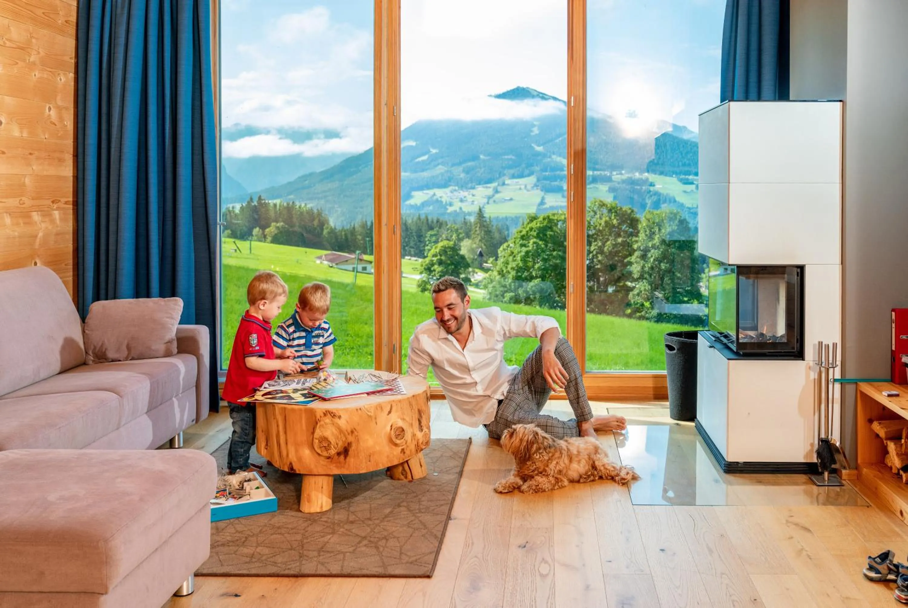 Family in Rittis Alpin Chalets Dachstein
