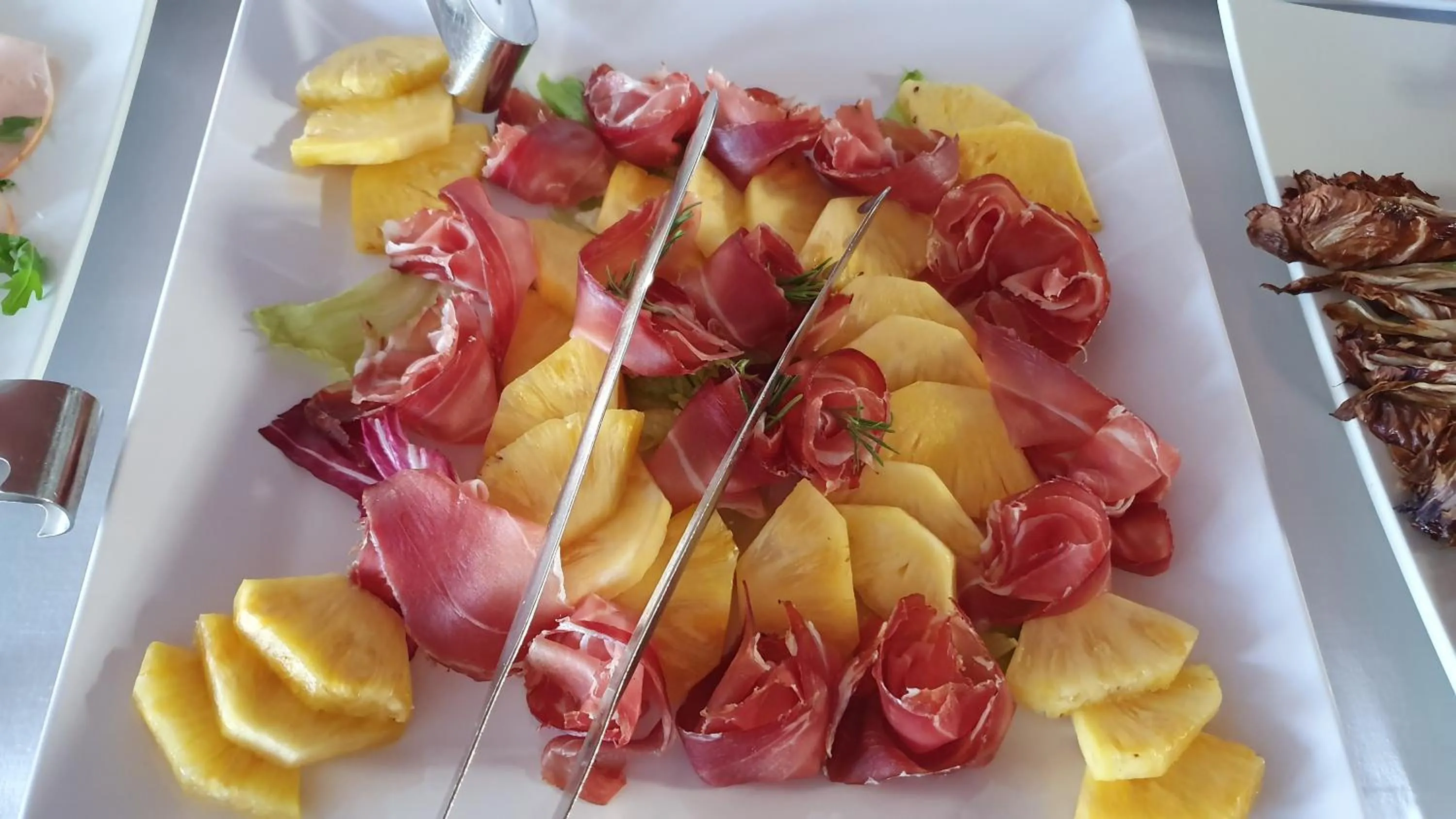 Restaurant/places to eat in Hotel Cormoran