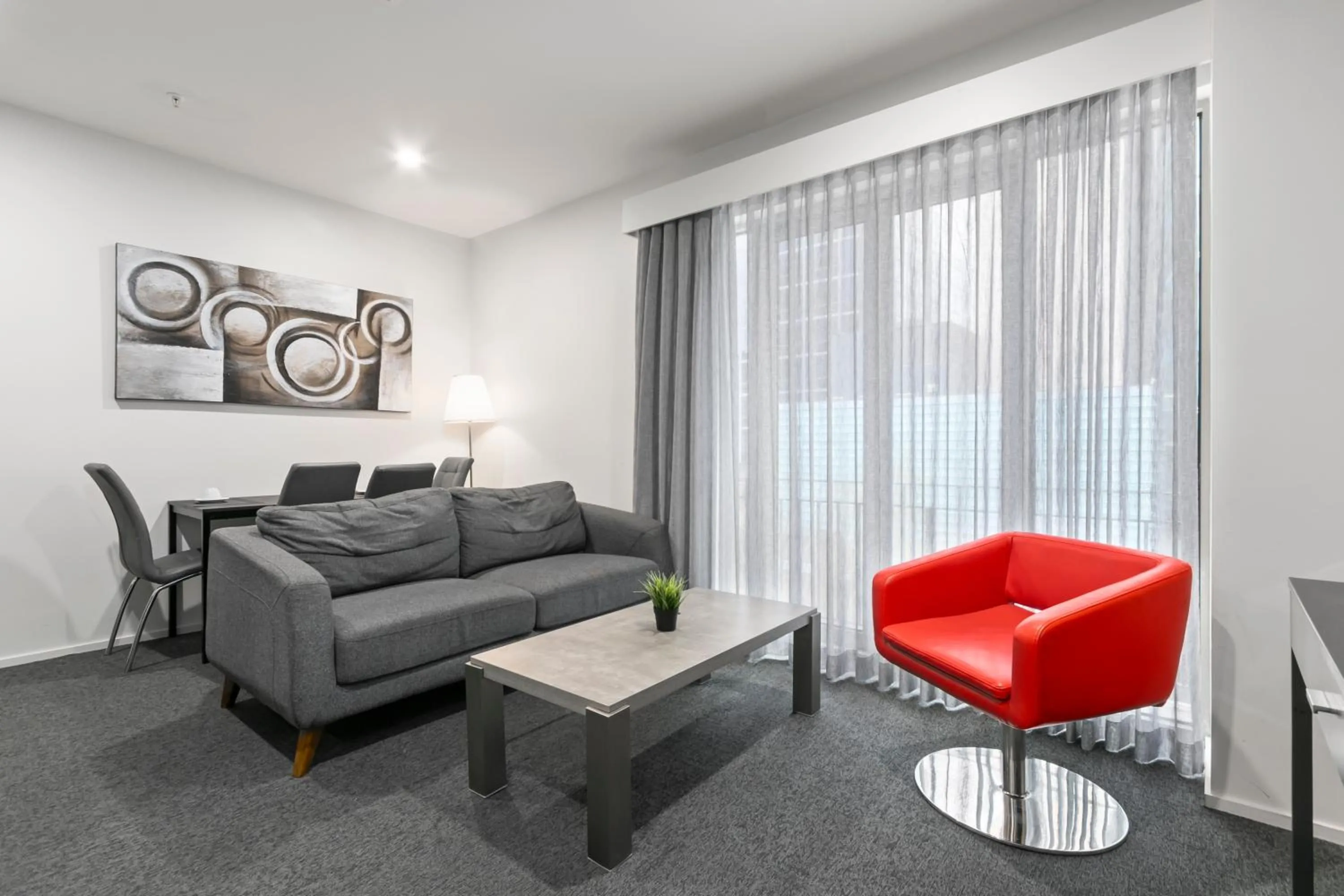 TV and multimedia in Comfort Apartments Melbourne Central