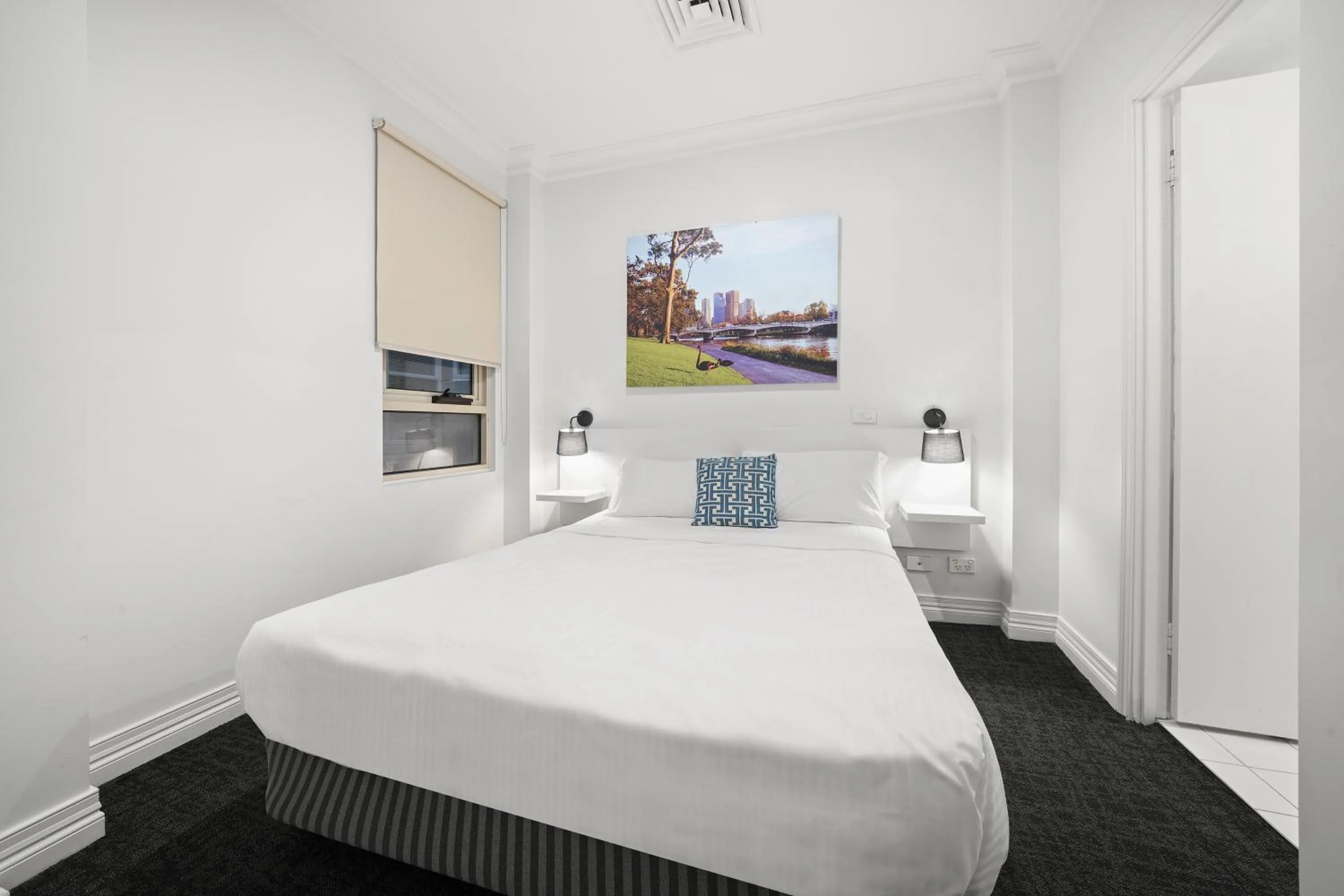 Bed in Comfort Apartments Melbourne Central
