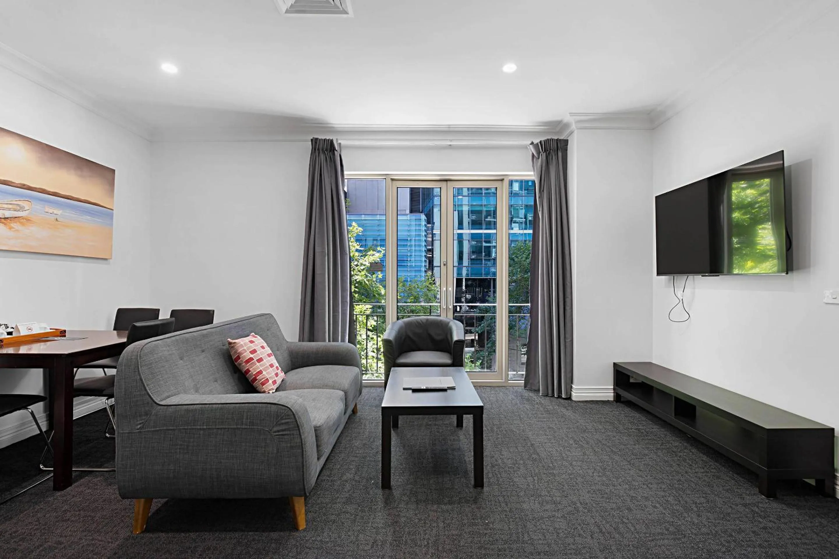 Bedroom in Comfort Apartments Melbourne Central