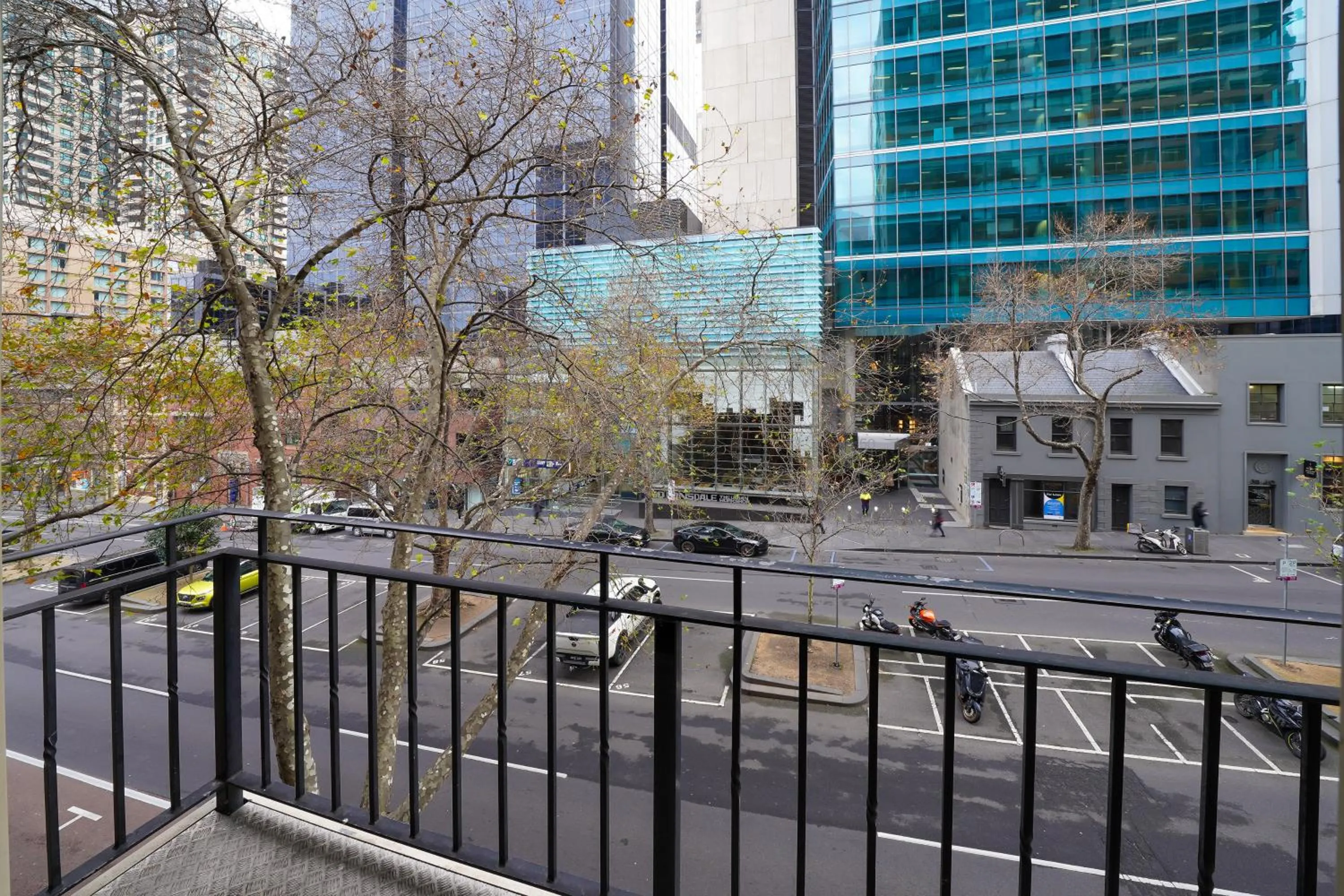 Balcony/Terrace in Comfort Apartments Melbourne Central